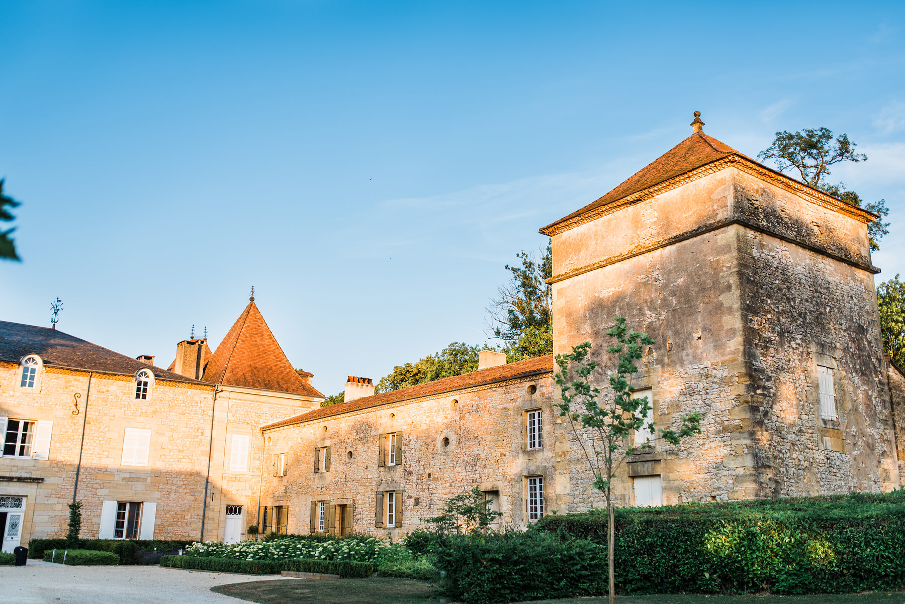 ryan-flynn-photography-southern-france-chateau-wedding-0001.jpg