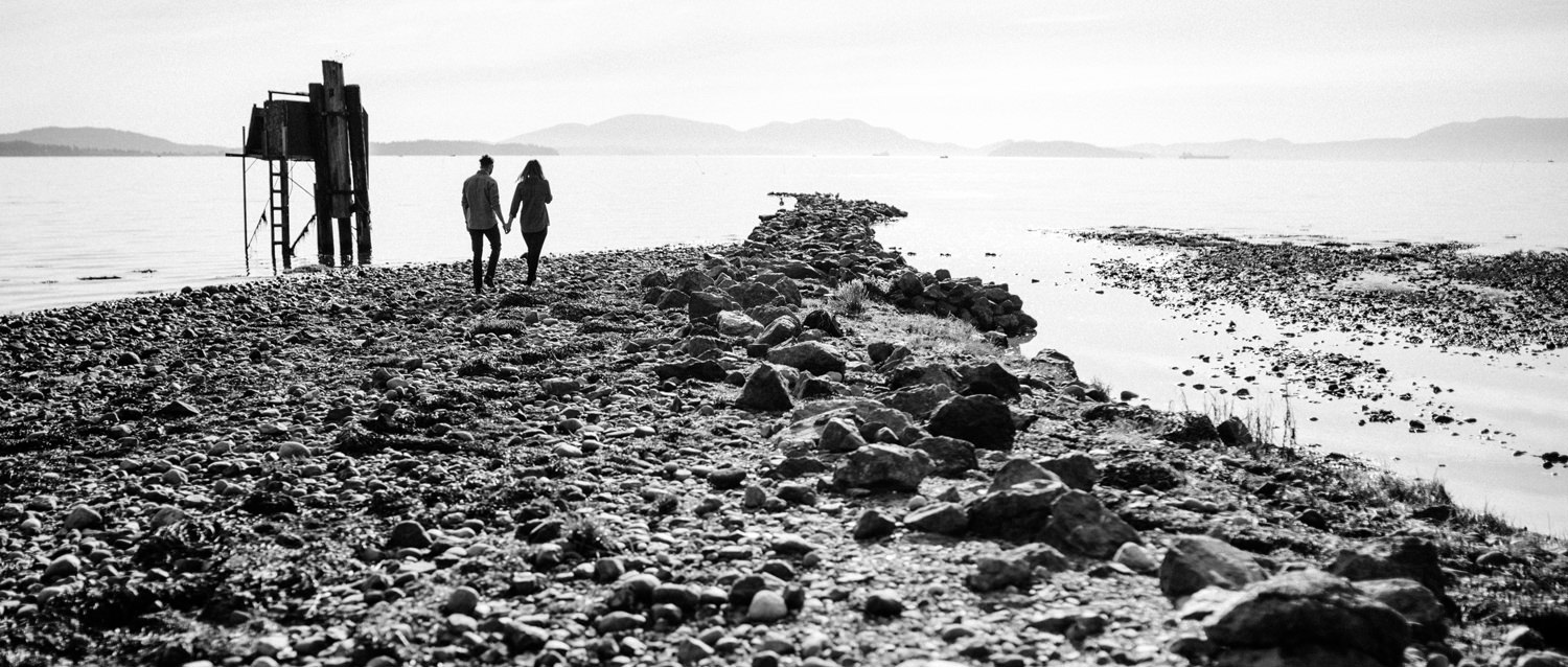 101-bellingham-boundary-bay-adventure-engagement-session-by-best-seattle-photographer.jpg