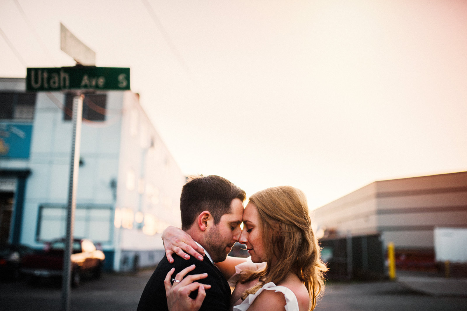 095-industrial-downtown-wedding-portrait-at-sodo-park-by-top-seattle-photographer.jpg