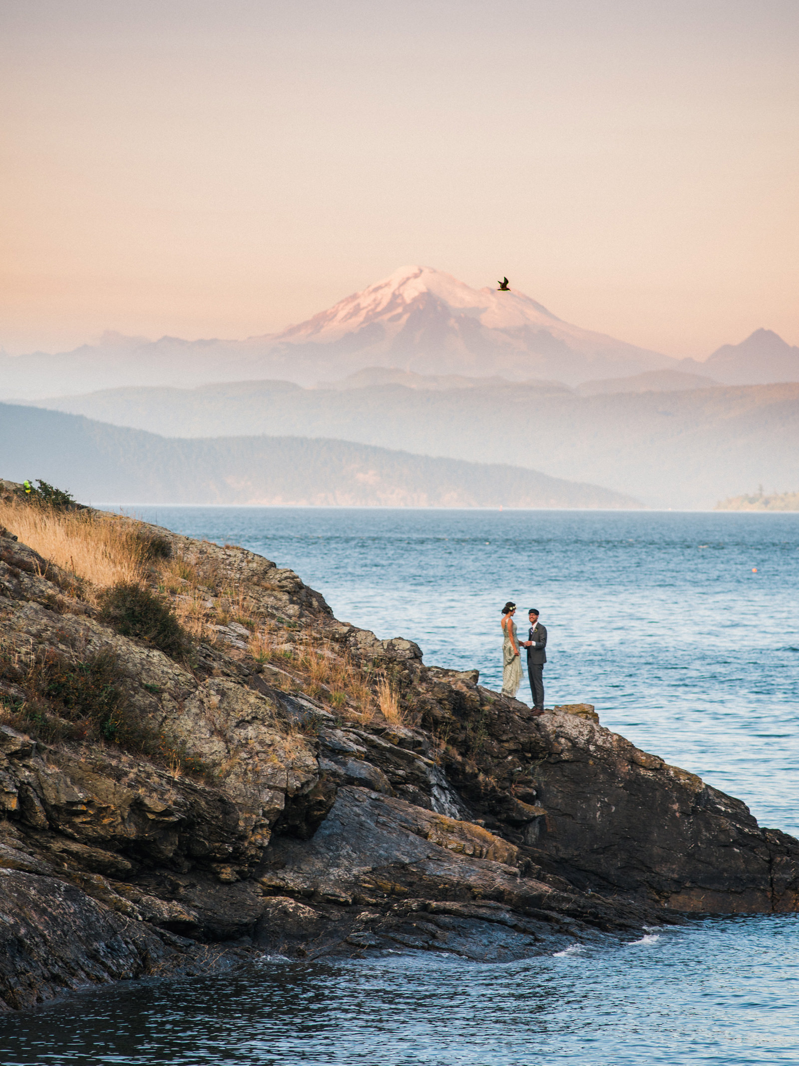 153-orcas-island-wedding-with-mt-baker-by-san-juan-islands-wedding-photographer.jpg