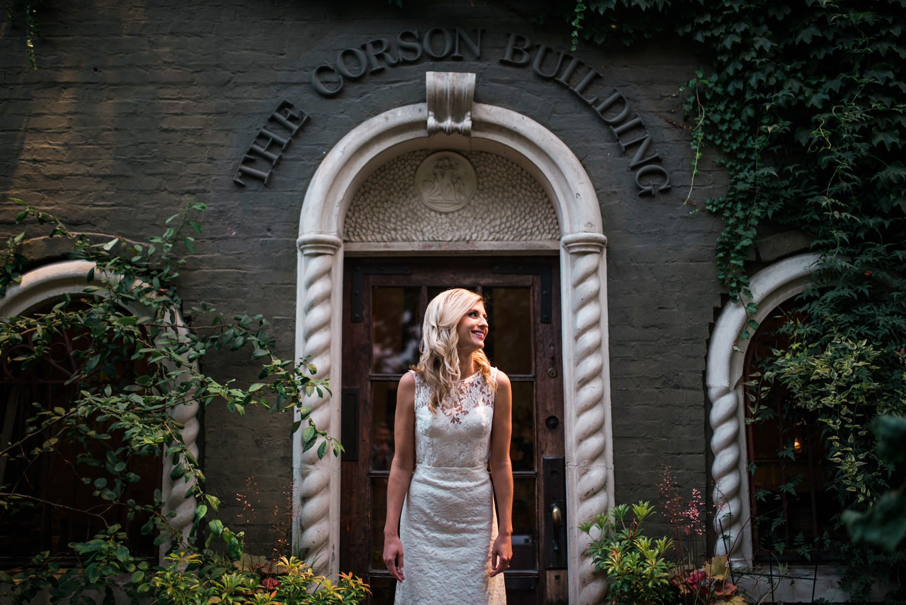 226-outdoor-wedding-at-the-corson-building-in-seattle.jpg