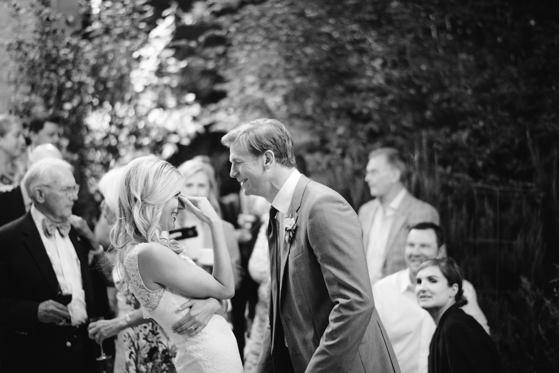 264-candlelit-wedding-reception-in-the-alley-outside-the-corson-building.jpg