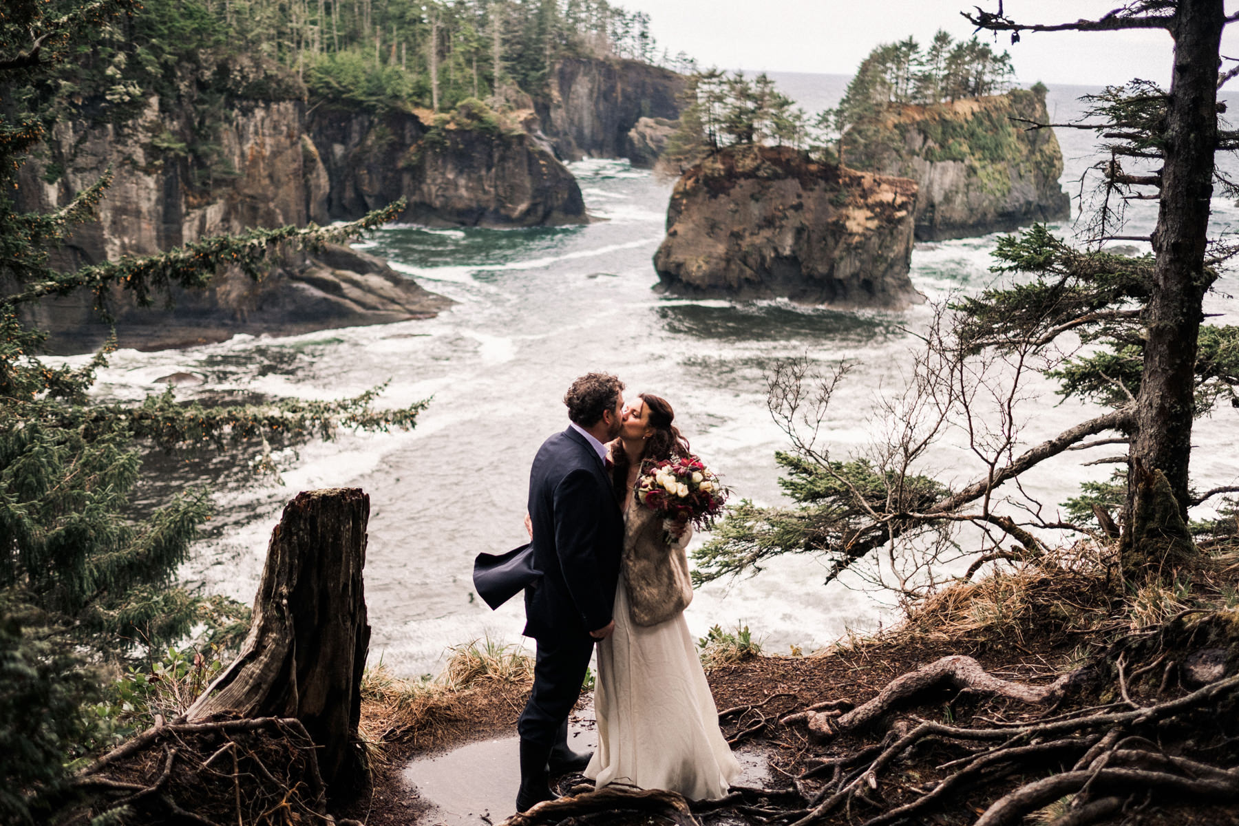 166-cloudy-pnw-elopement-on-film-at-cape-flattery-in-washington.jpg