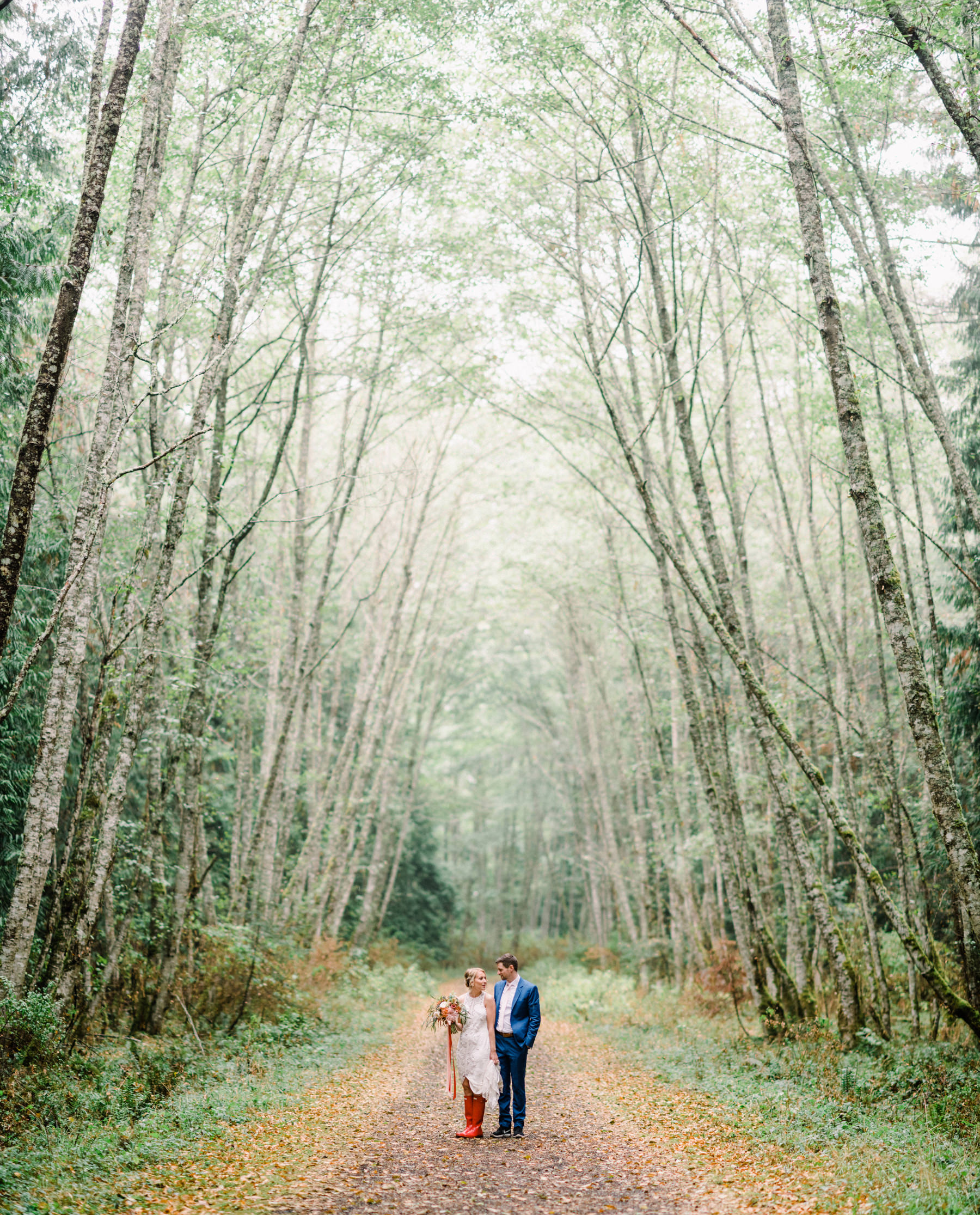 296-colorful-outdoor-lopez-island-wedding.jpg