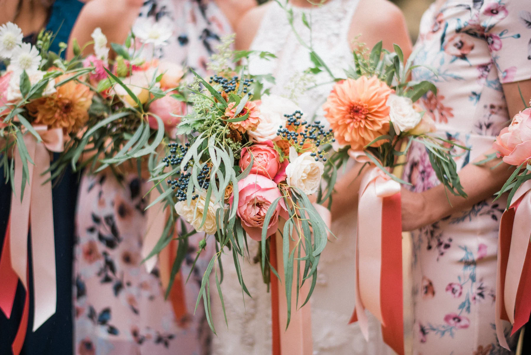 303-colorful-outdoor-lopez-island-wedding.jpg