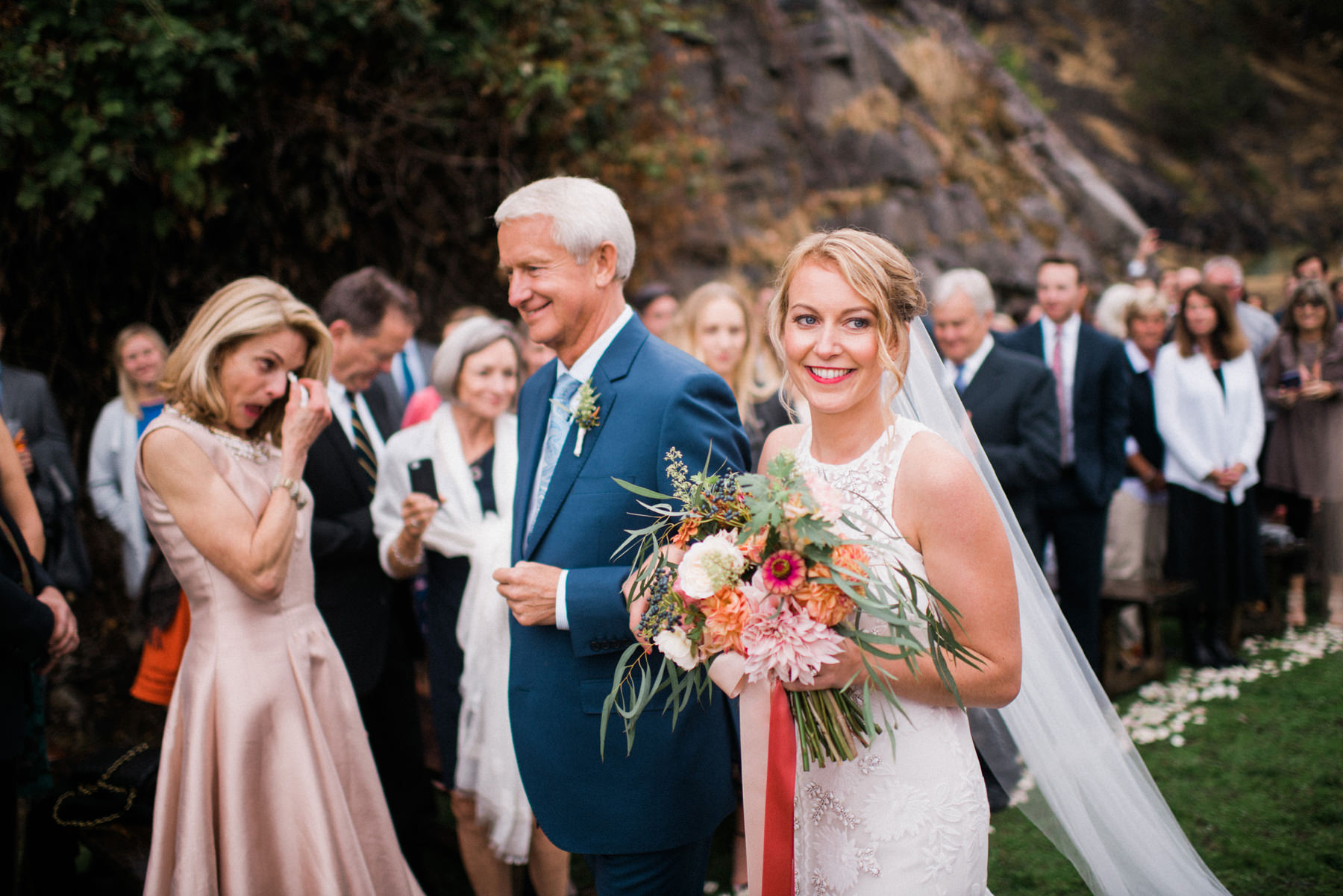 319-colorful-outdoor-lopez-island-wedding.jpg