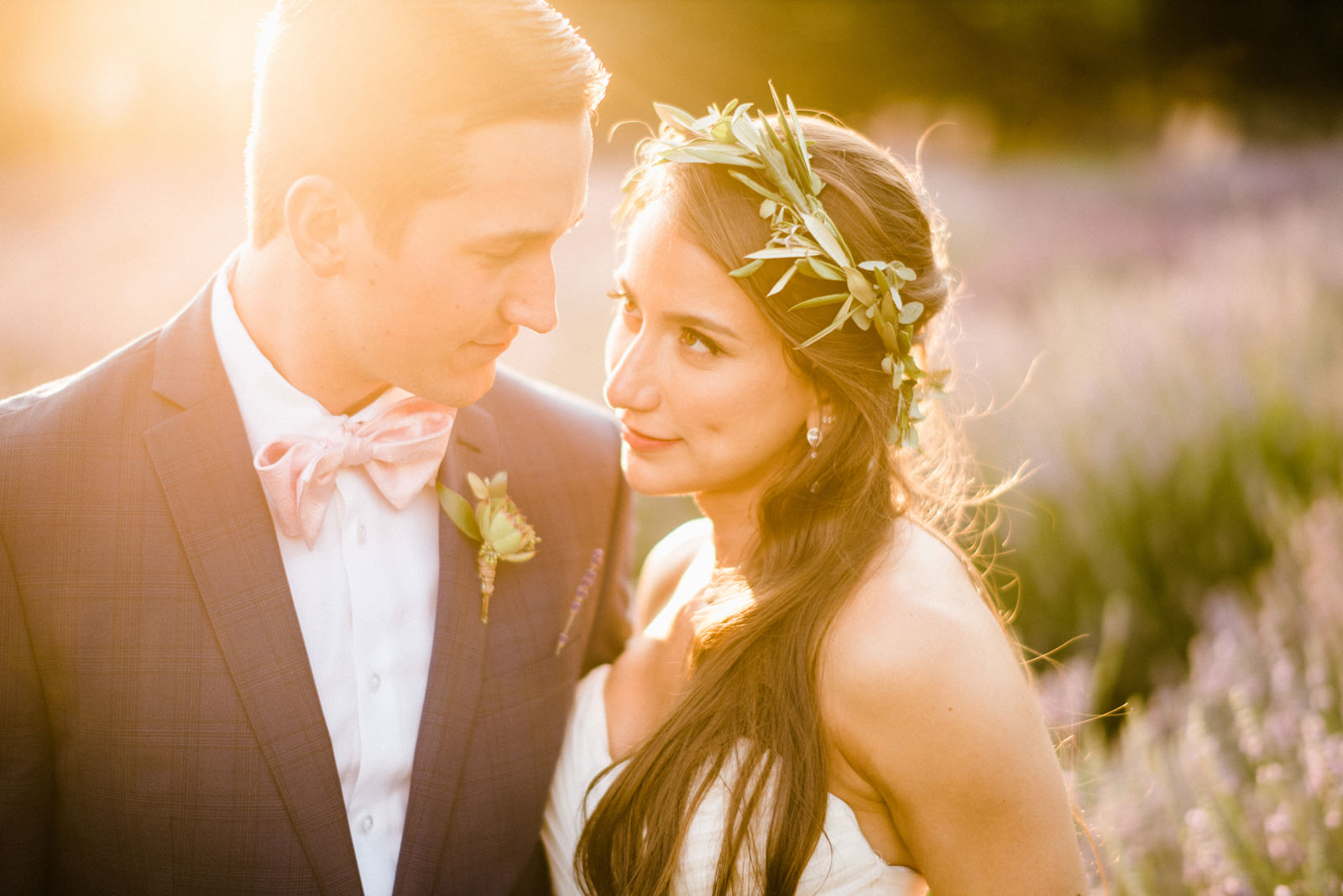 097-woodinville-lavendar-farm-wedding-with-golden-glowy-photos.jpg