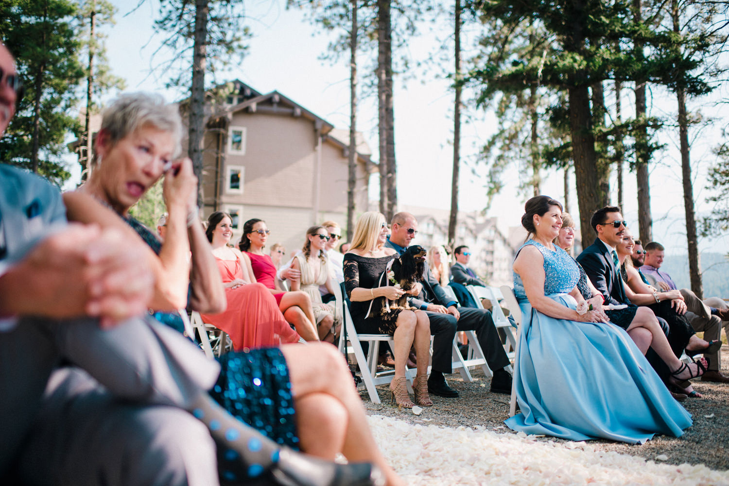 278-bright-coral-wedding-with-sinclair-and-moore-at-suncadia-resort.jpg