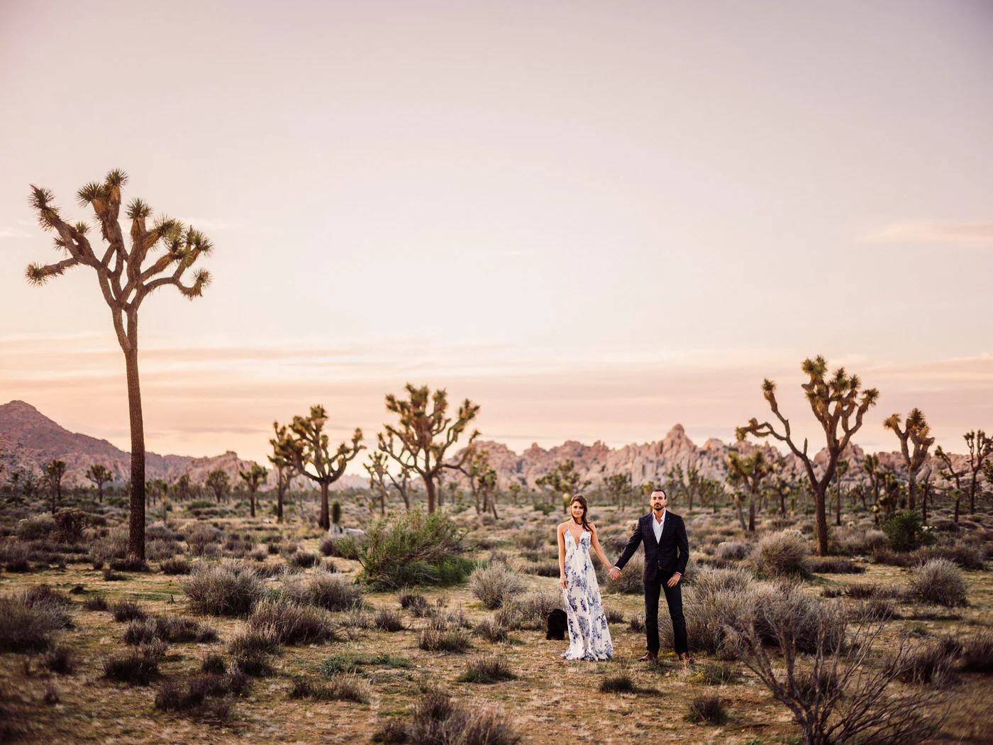 005-joshua-tree-desert-engagement-session.jpg