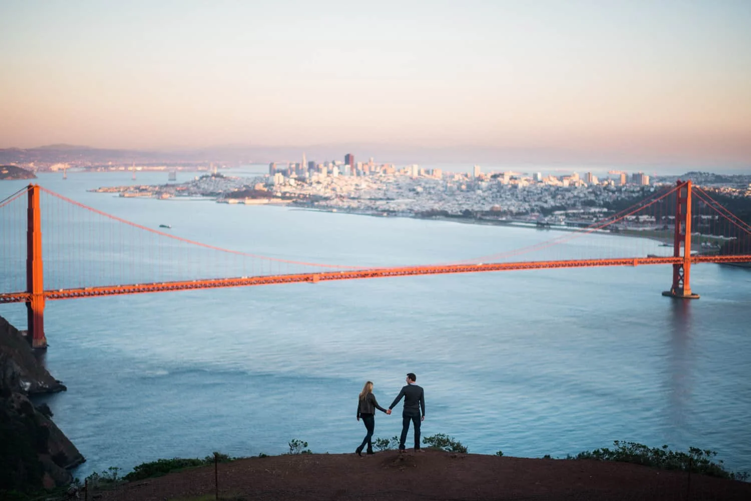 092-fun-and-candid-engagement-photos-by-best-seattle-wedding-photographer-ryan-flynn.jpg