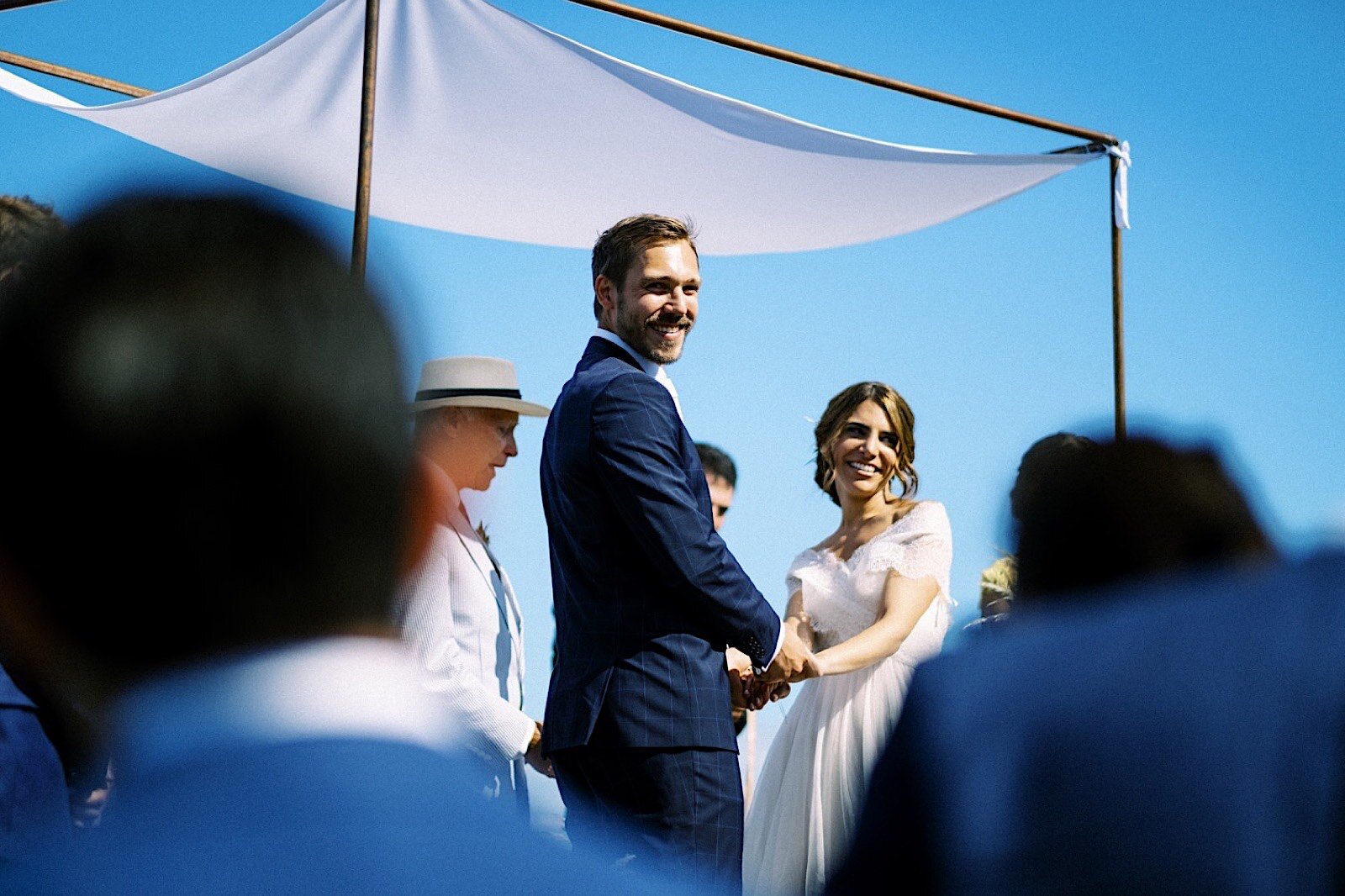 38_Island_private_a_cliff_Orcas_ceremony_Water_On_the_Intimate_Wedding_Outdoor_Over.jpg