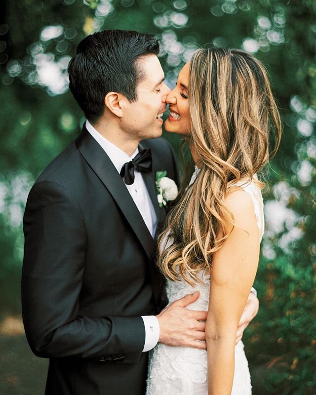 Joyful souls. The best kind.
&mdash;
With @jenleslieevents
&mdash;
#seattletennisclub #seattleweddingphotographer #shootfilm #atelierpronovias