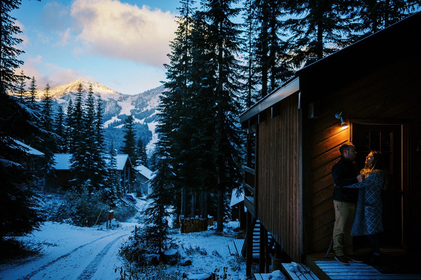 025_snowy winter engagement photos near crystal mountain.jpg