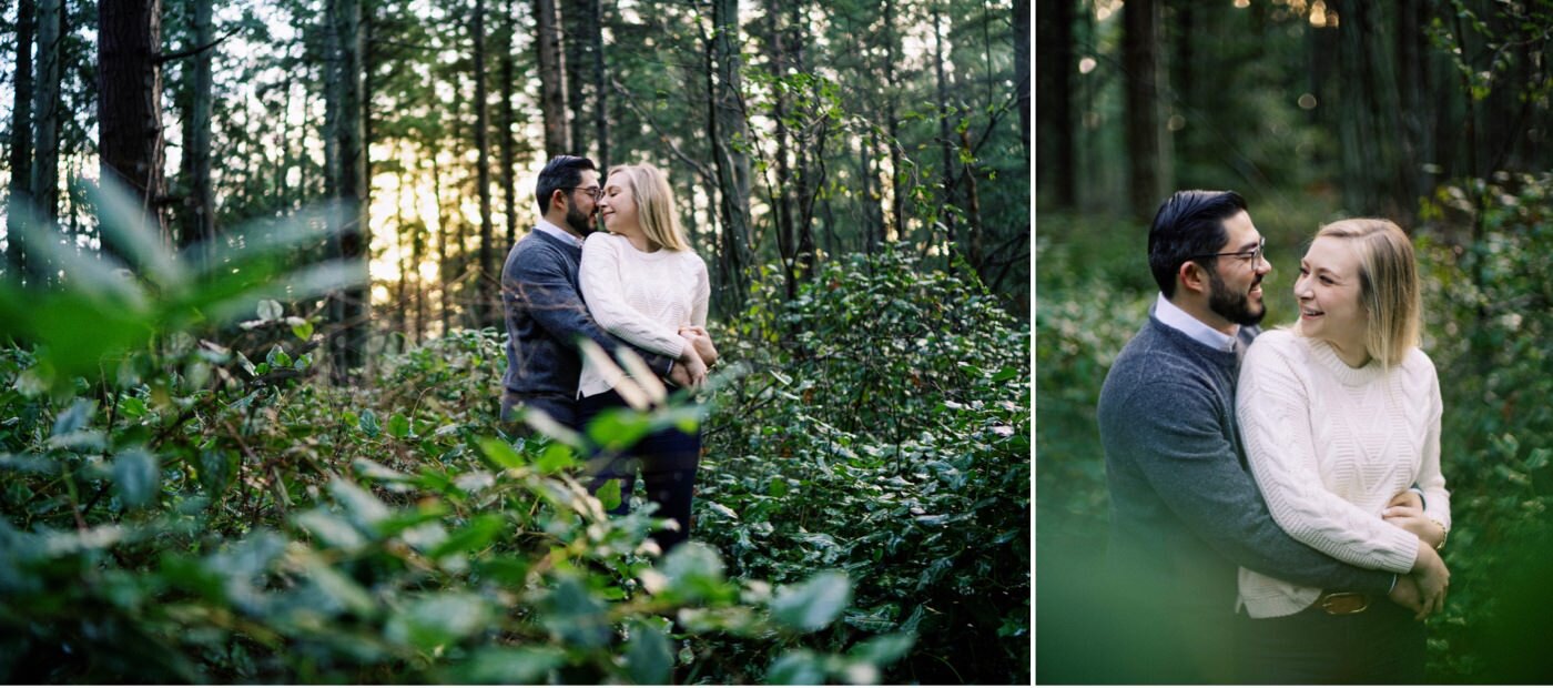 044_downtown seattle engagement portraits by pike place market.jpg