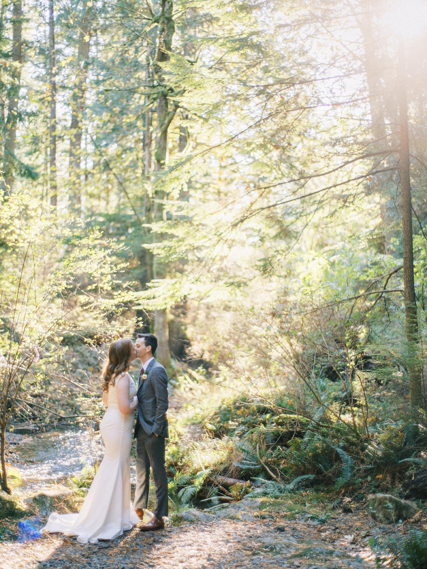 096_emotional orcas island elopement with dog and stylish couple.jpg