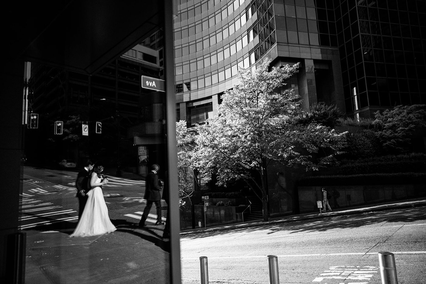 189_seattle courthouse downtown wedding by documentary wedding photographer ryan flynn.jpg