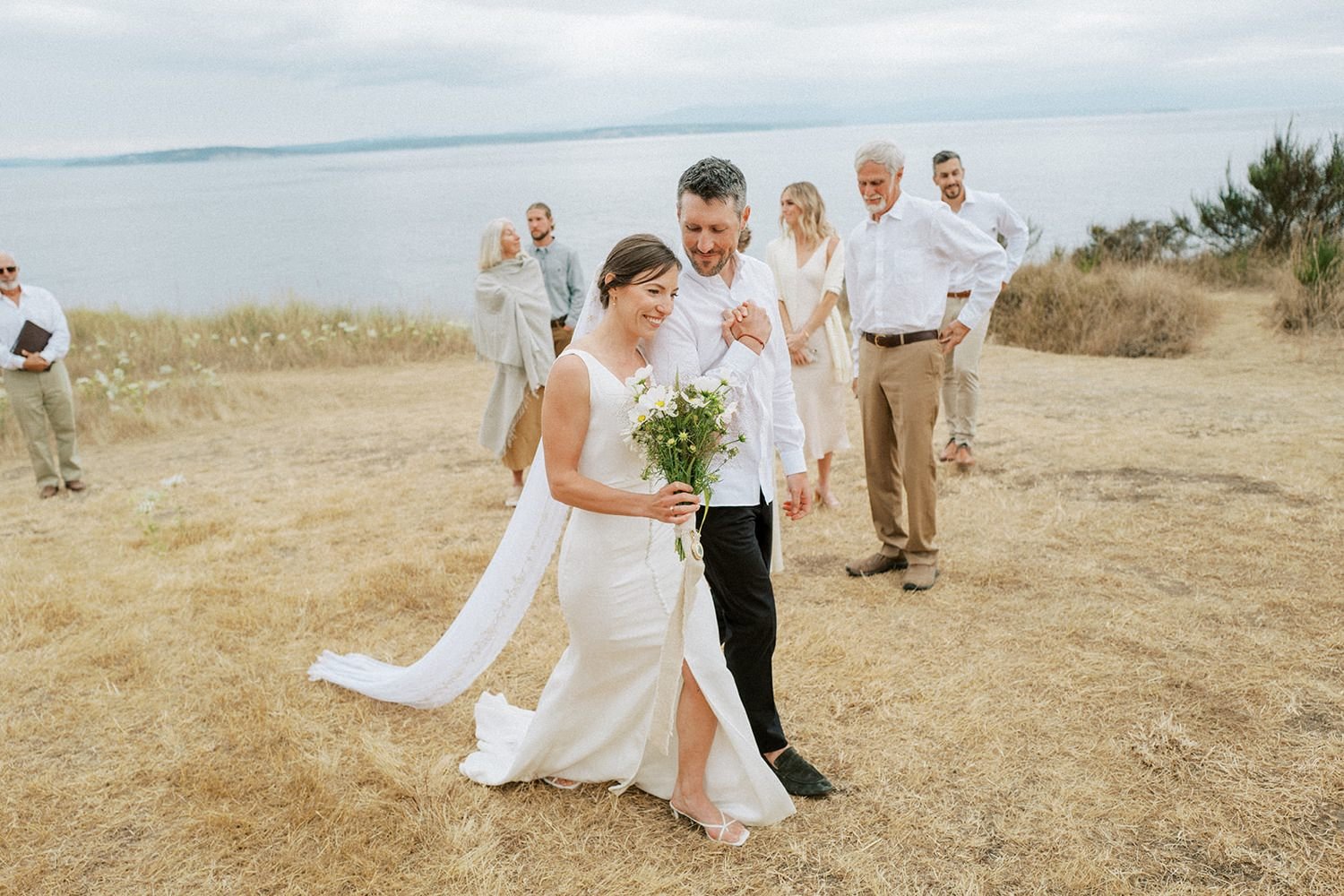 0183-029_Whidbey Island coastal elopement on a cliffside by Ryan Flynn Photography.JPG