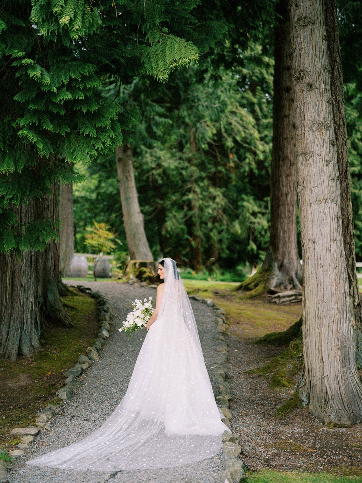 008_Fine art wedding photos at Chateau Lill near Seattle Washington.jpg