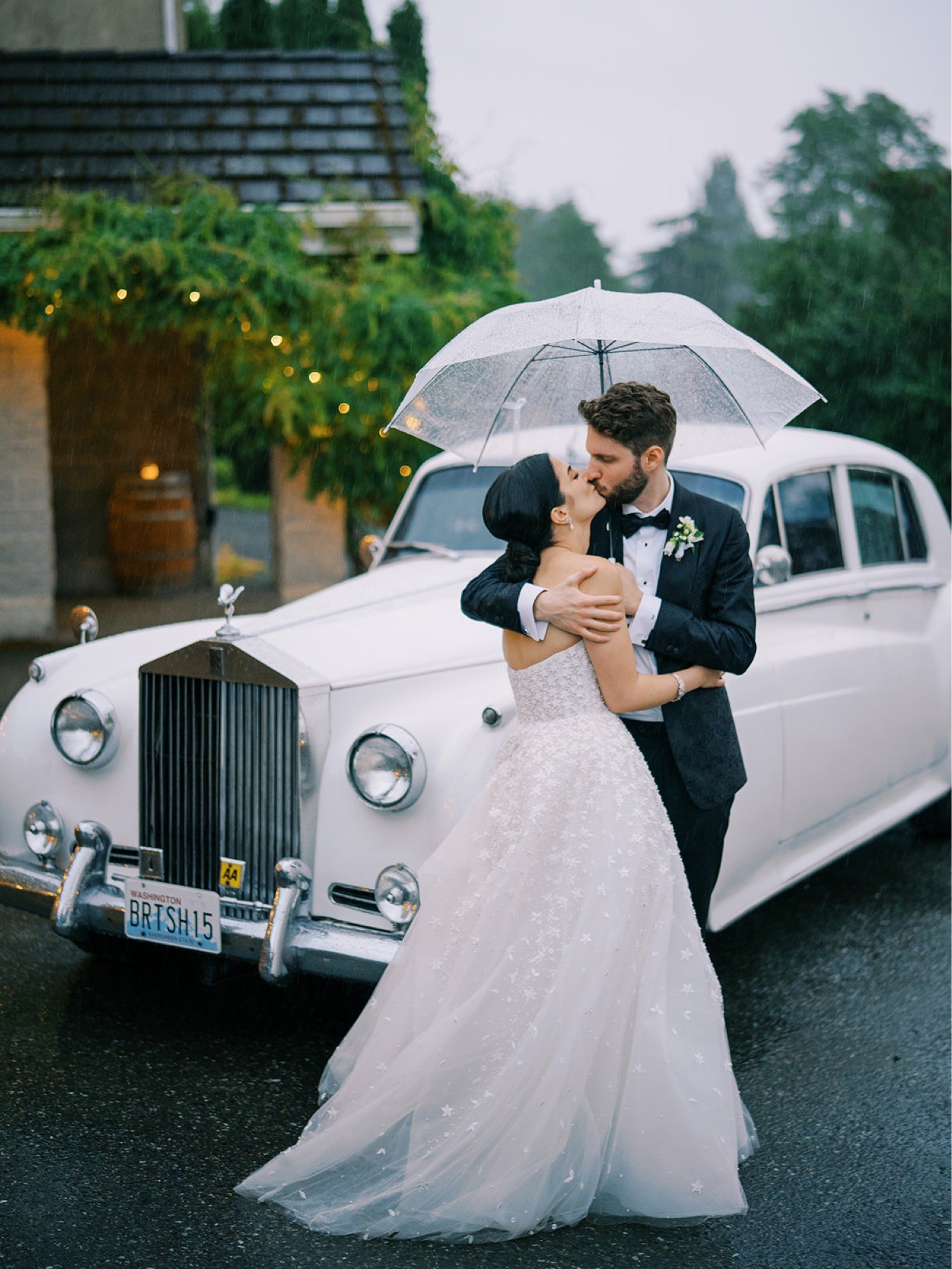 016_Fine art wedding photos at Chateau Lill near Seattle Washington.jpg