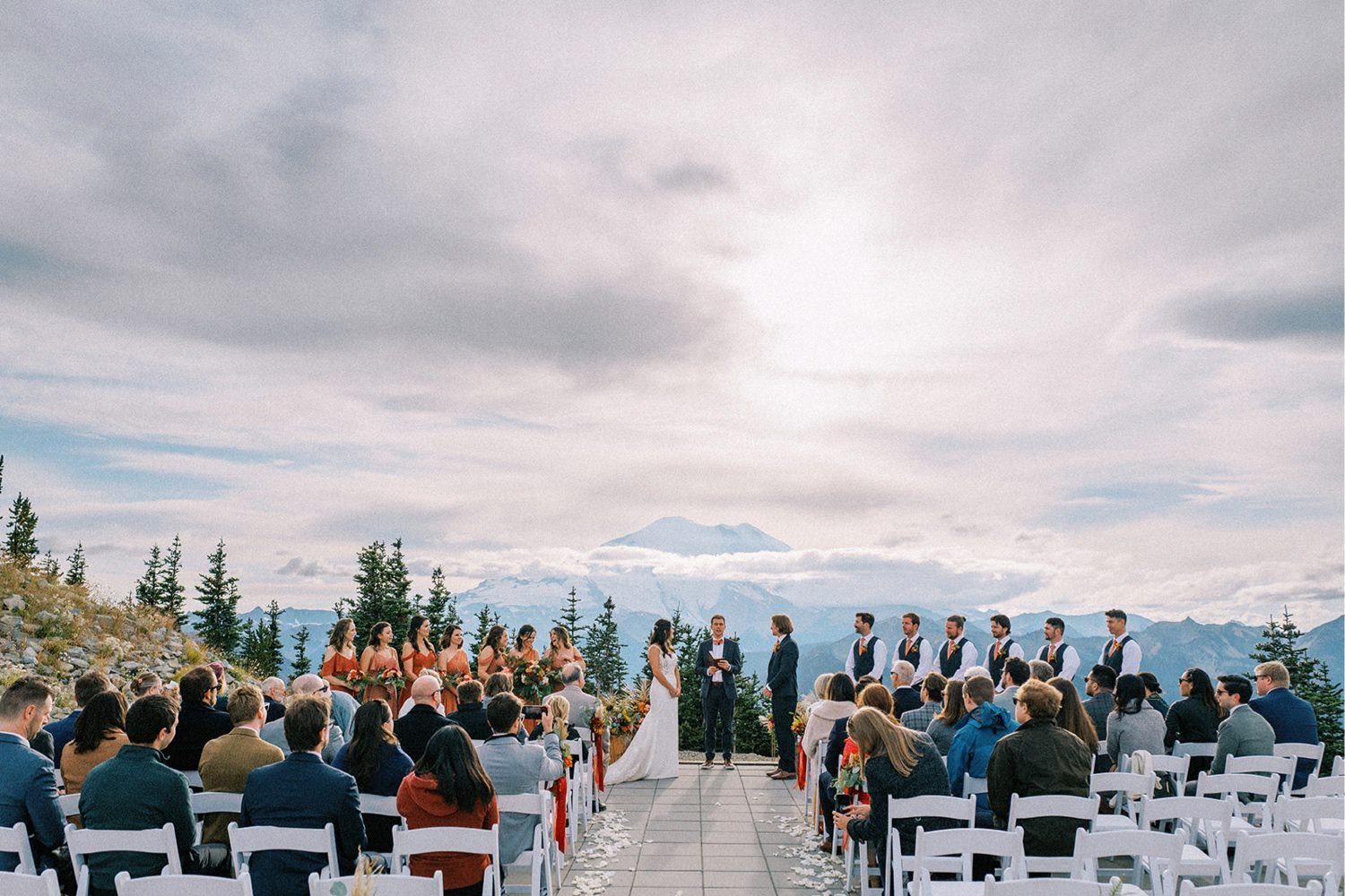 139_Crystal Mountain Resort wedding photos on a mountaintop.jpg