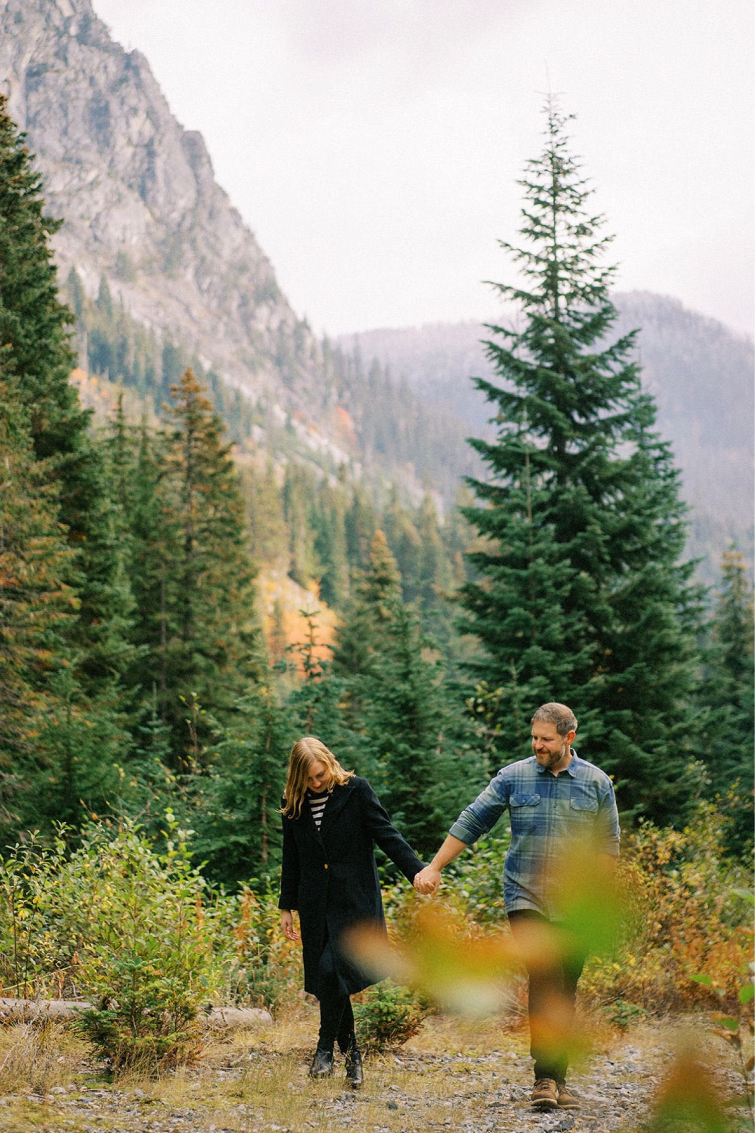 150_snoqualmie pass engagement session.jpg