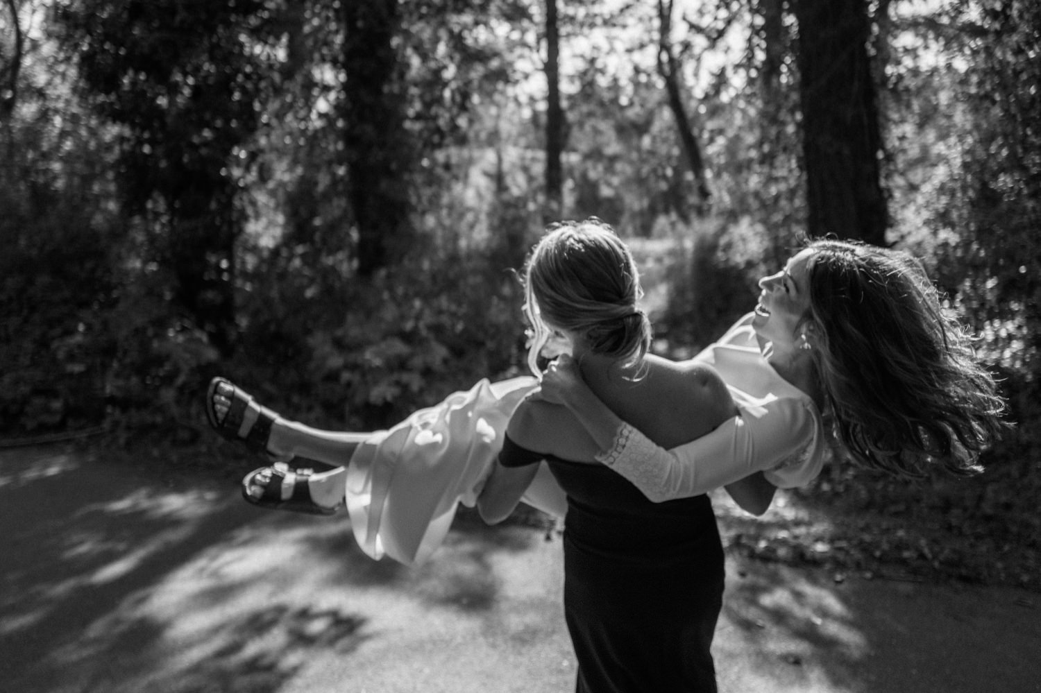 055_A colorful PNW outdoor wedding at the Captain Whidbey Inn, with Clutch Events and Ryan Flynn Photography.jpg