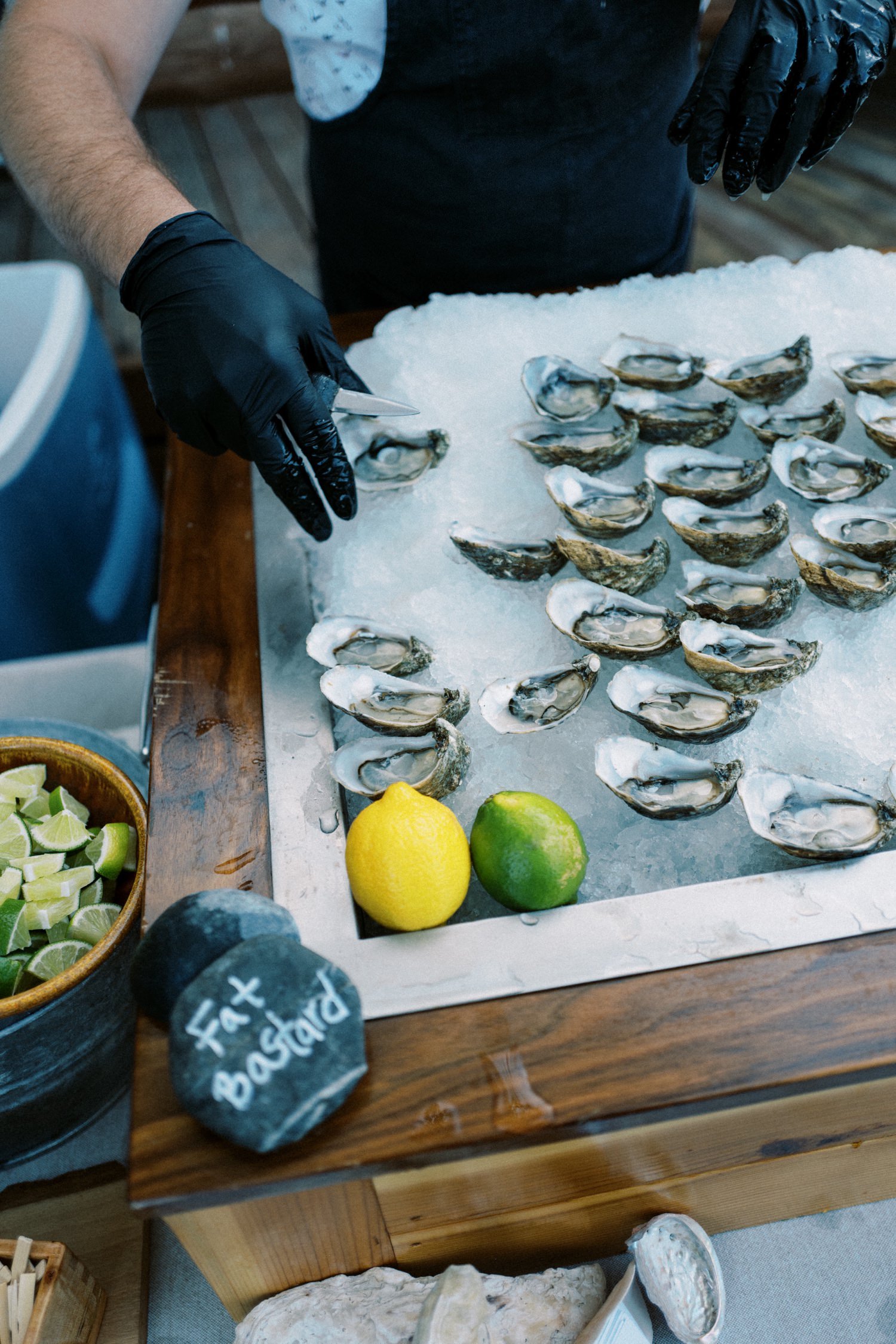 084_Outdoor Seattle wedding with an oyster bar.jpg