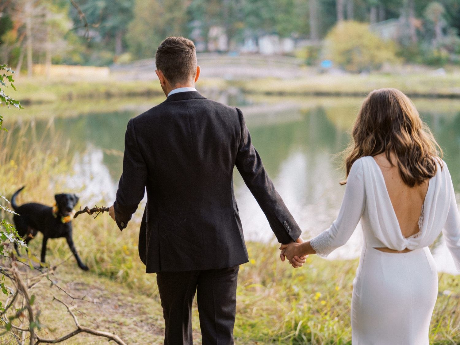 107_A colorful PNW outdoor wedding at the Captain Whidbey Inn, with Clutch Events and Ryan Flynn Photography.jpg