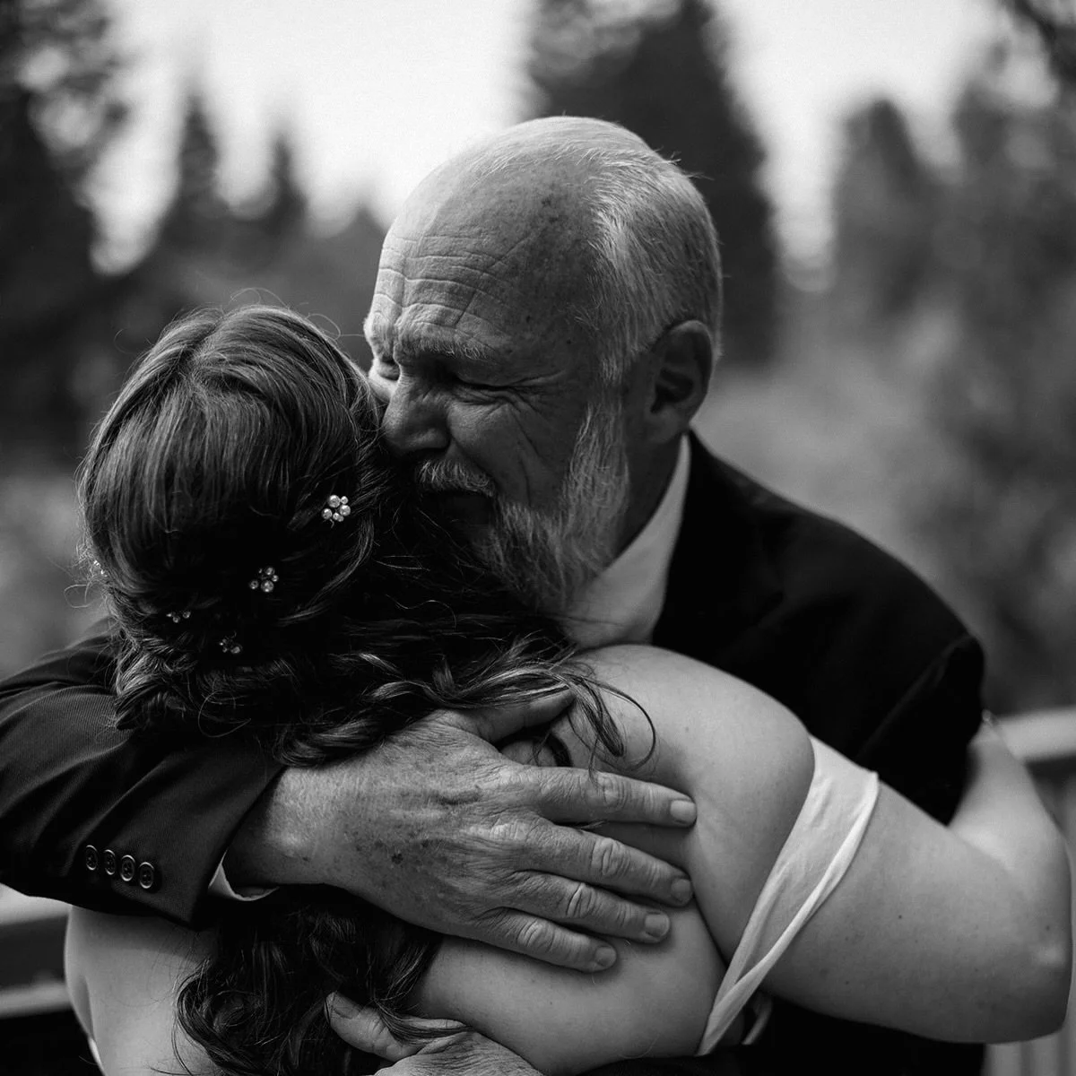 I&rsquo;d spent all of a handful of minutes talking to her dad, and I already knew the depth of love and care he felt for his daughter &hellip; watching him see her with her dress on was so special. It&rsquo;s impossible not to fast-forward in my min