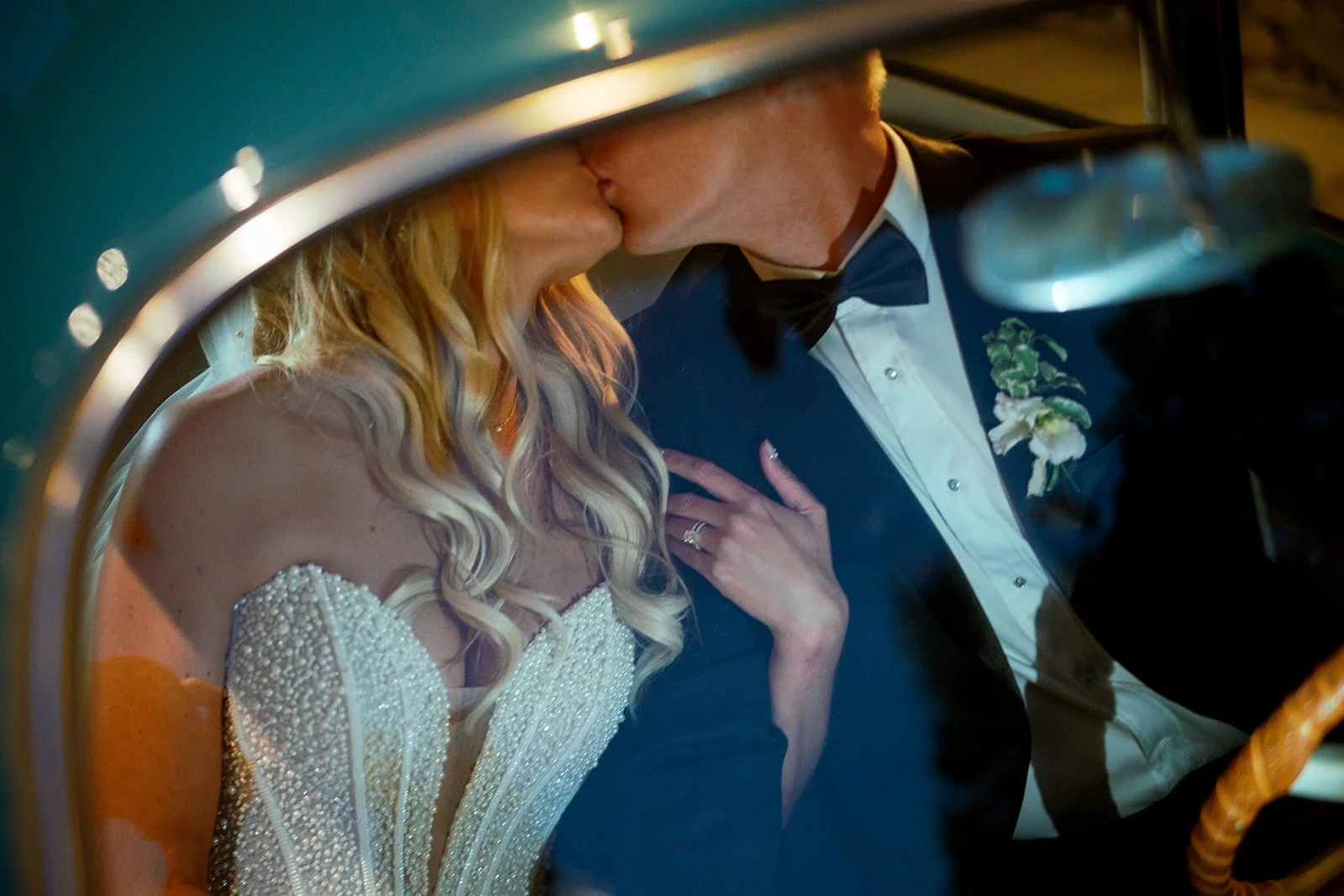 alderbrook-wedding-car-couple-portrait-ryan-flynn-photography.jpg
