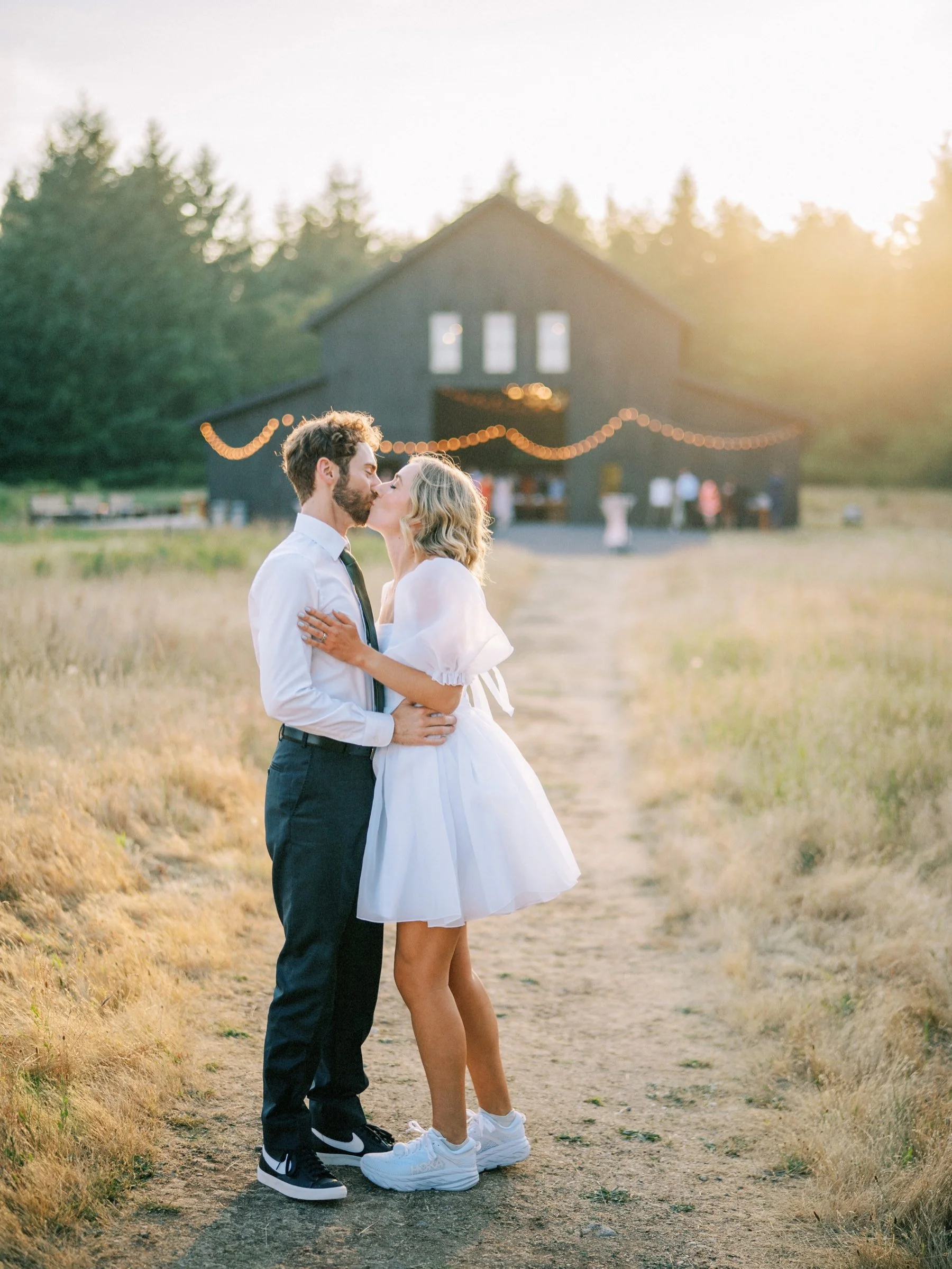 46_A colorful outdoor wedding at Saltwater Farm on San Juan Island, Washington, by Seattle film wedding photographer Ryan Flynn.jpg