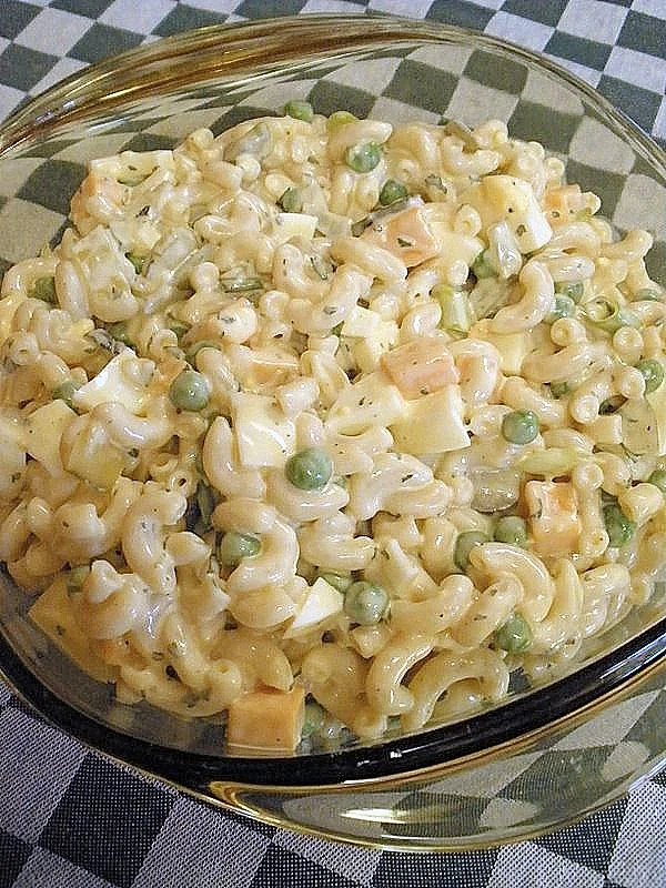 Mom's Macaroni Salad