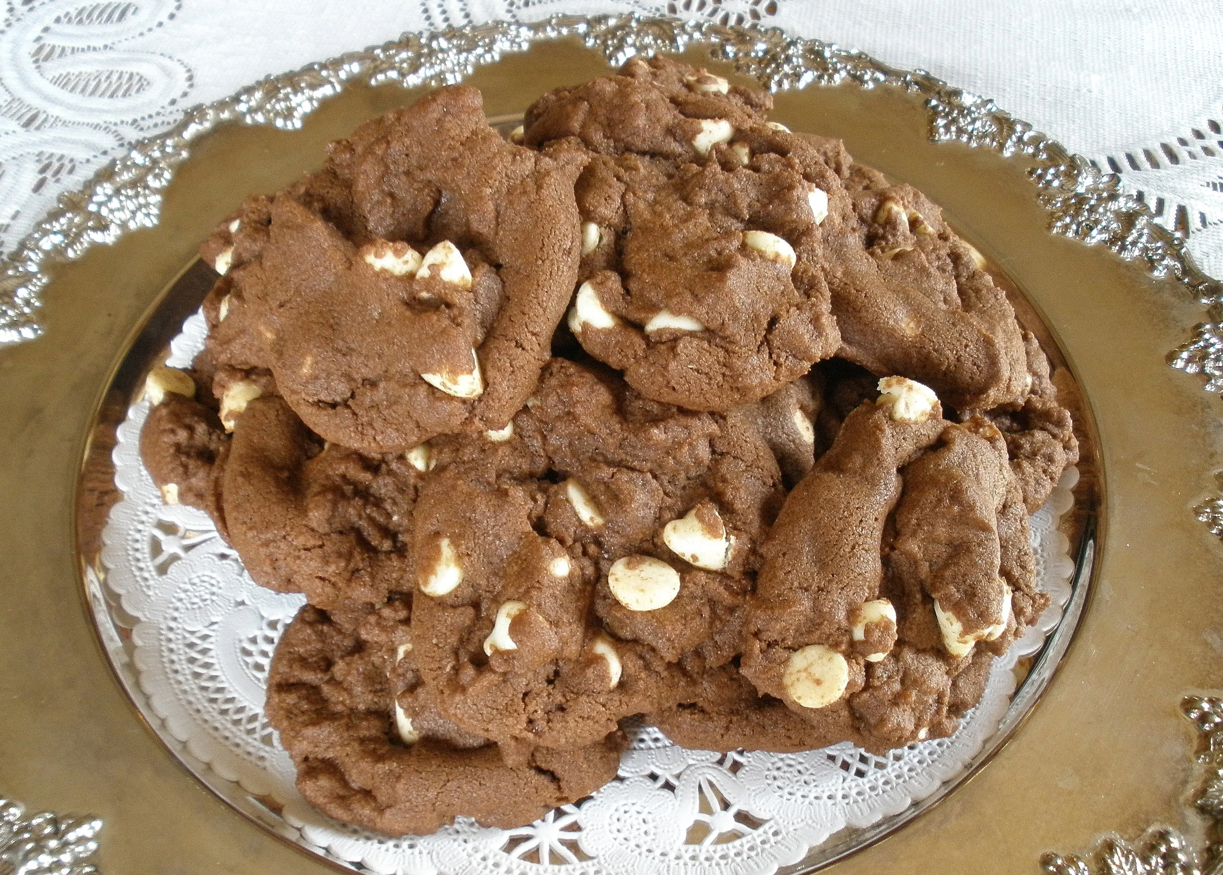 Chewy Chocolate Cookies