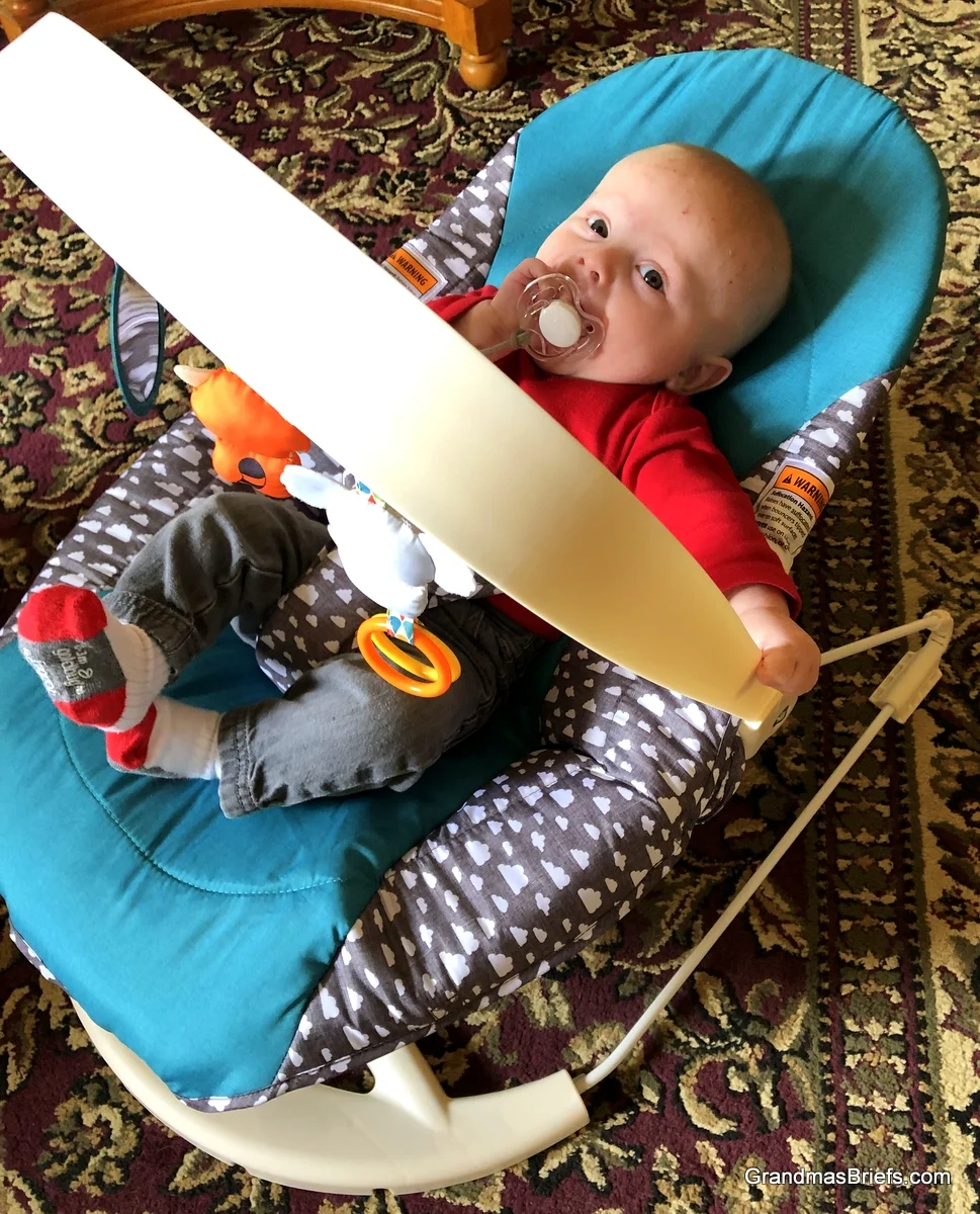 Click, flip, change: The Infantino 2-in-1 Bouncer &amp; Activity Seat (review)