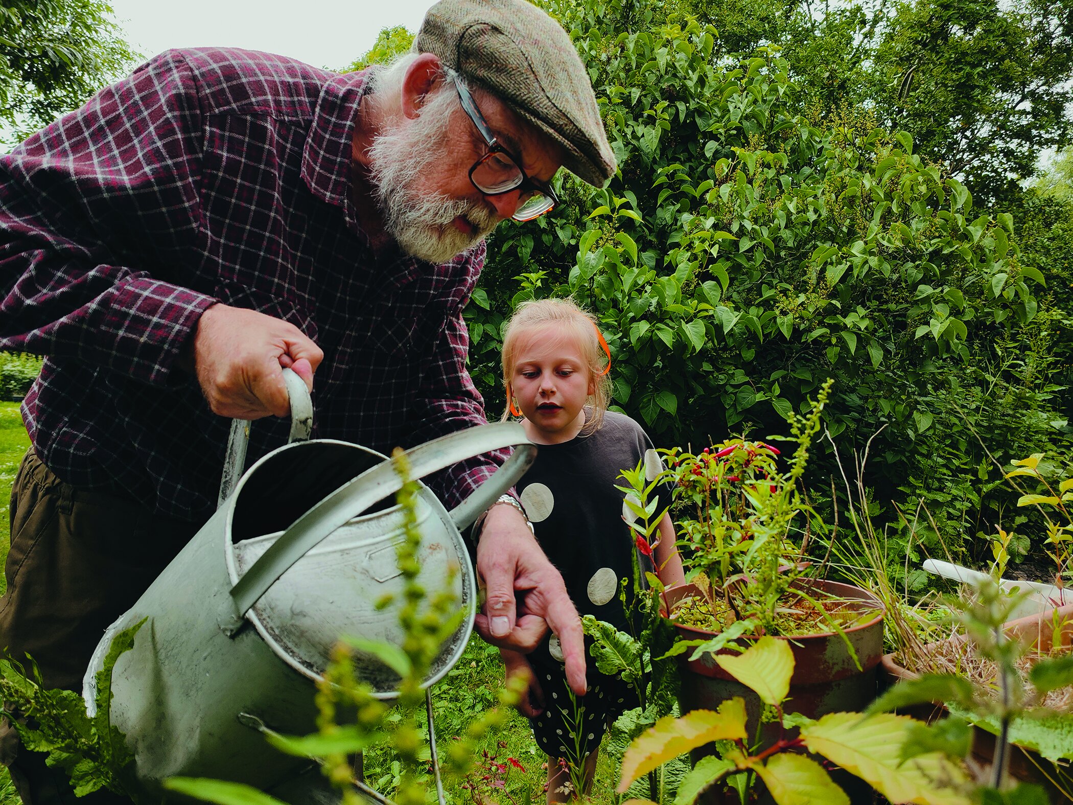 Tips for introducing grandkids to gardening