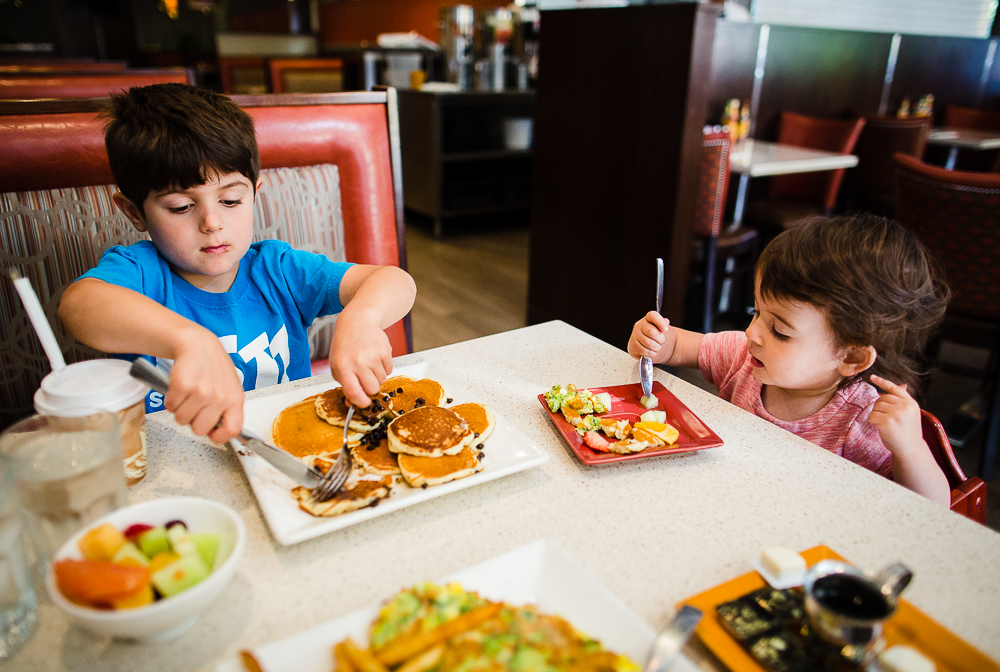 Summer Vacation Day 3 - Monday Morning at the Diner