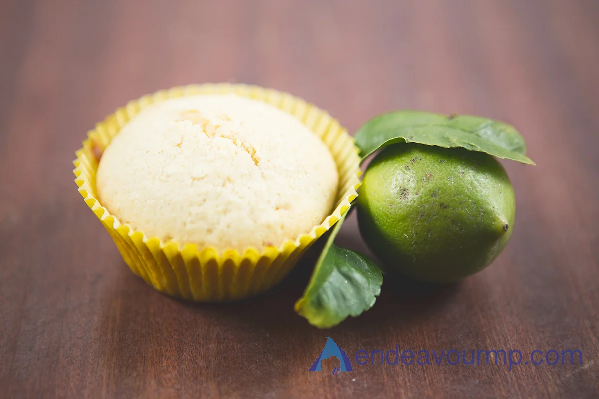 food-cupcakes-lemon 02.jpg