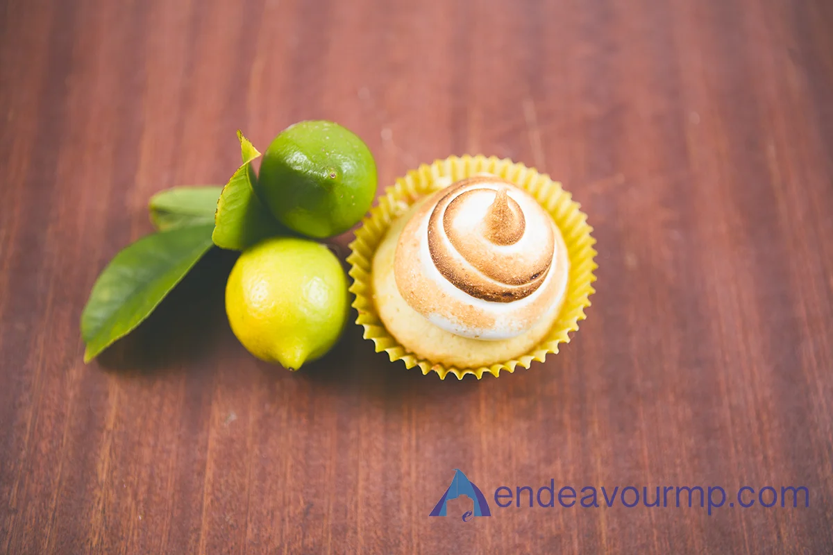 food-cupcakes-lemon 12.jpg