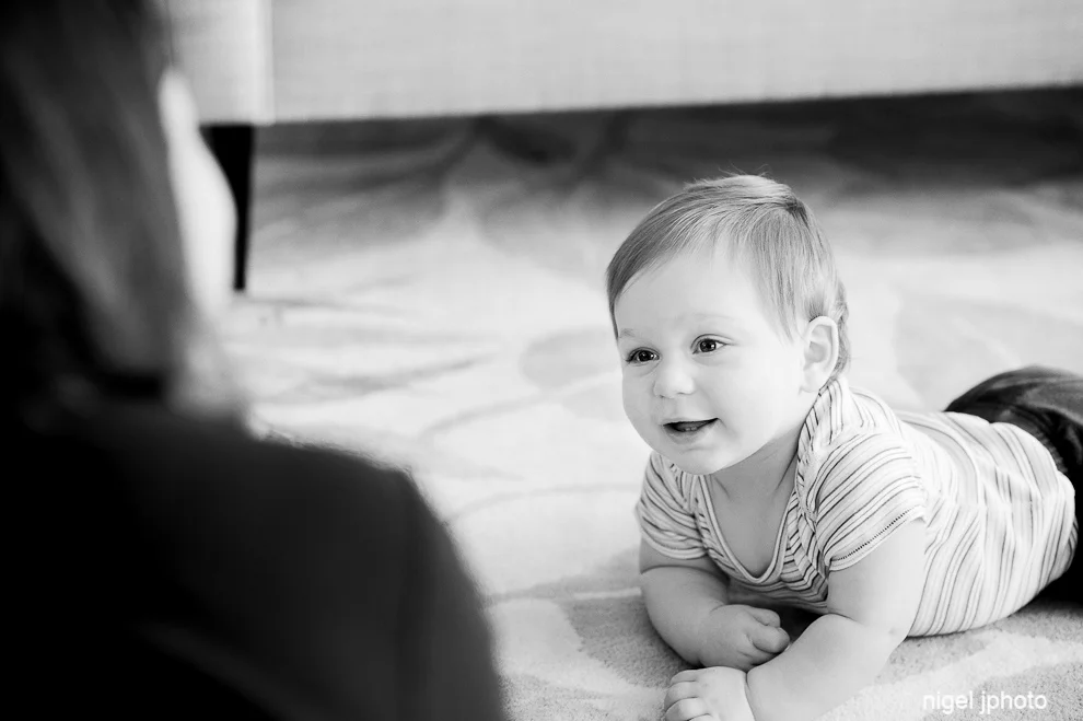 crawling-one-year-old-boy-seattle-portrait-photography.jpg