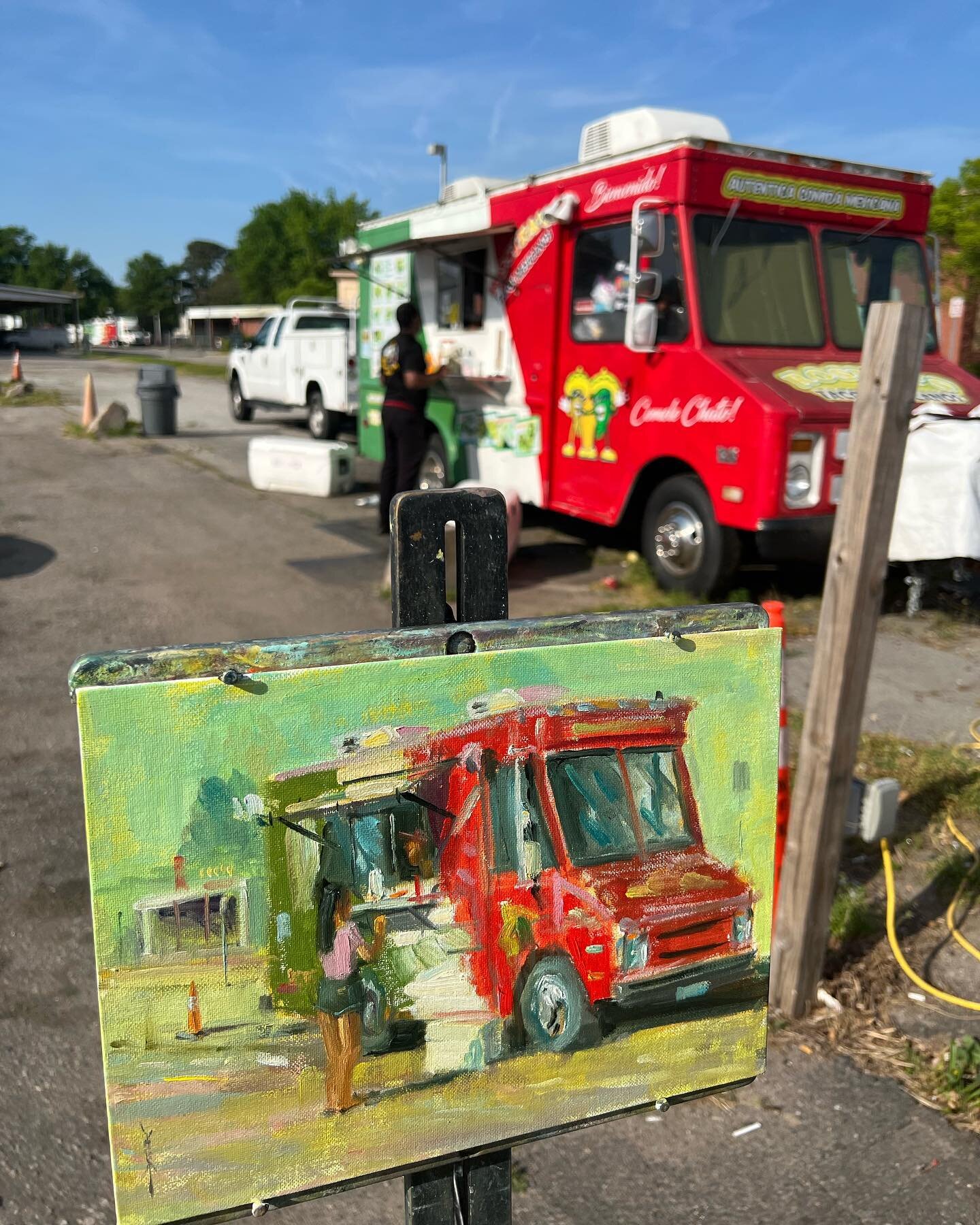 Finished up this Taco truck and off to another place to paint! #oilpainter #pleinair #pleinairpainting #outdoorpainting #pleinairmag #paintingadventures #outdoorpainter #painter #outdoorpainting #urbanpleinair #urbanpleinairpainting #tacotruck #plein