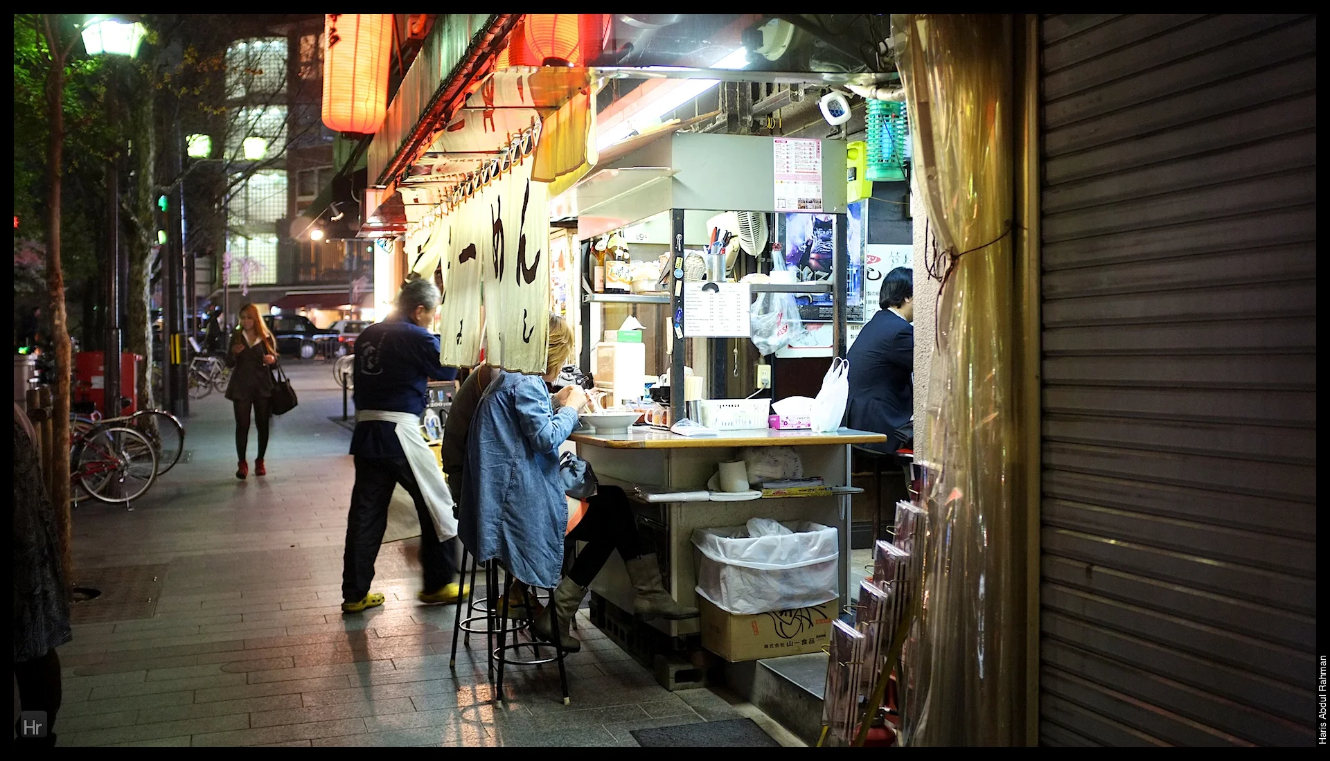 140404 Walking by Gion 50.jpg