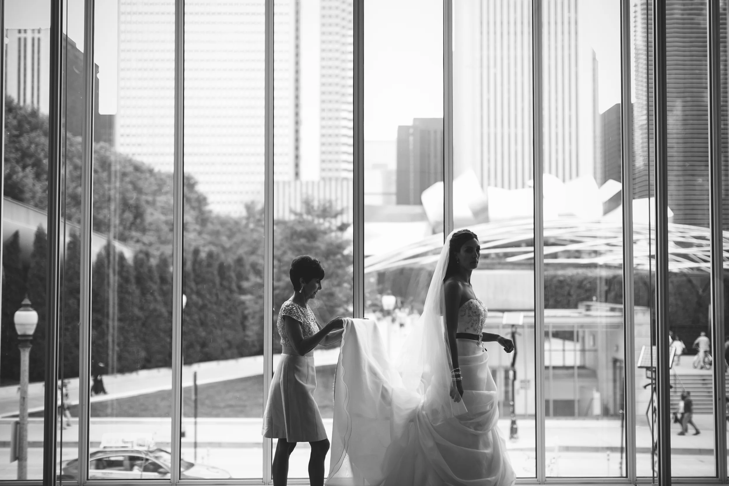 The Art Institute of Chicago Modern Wing Wedding Photos