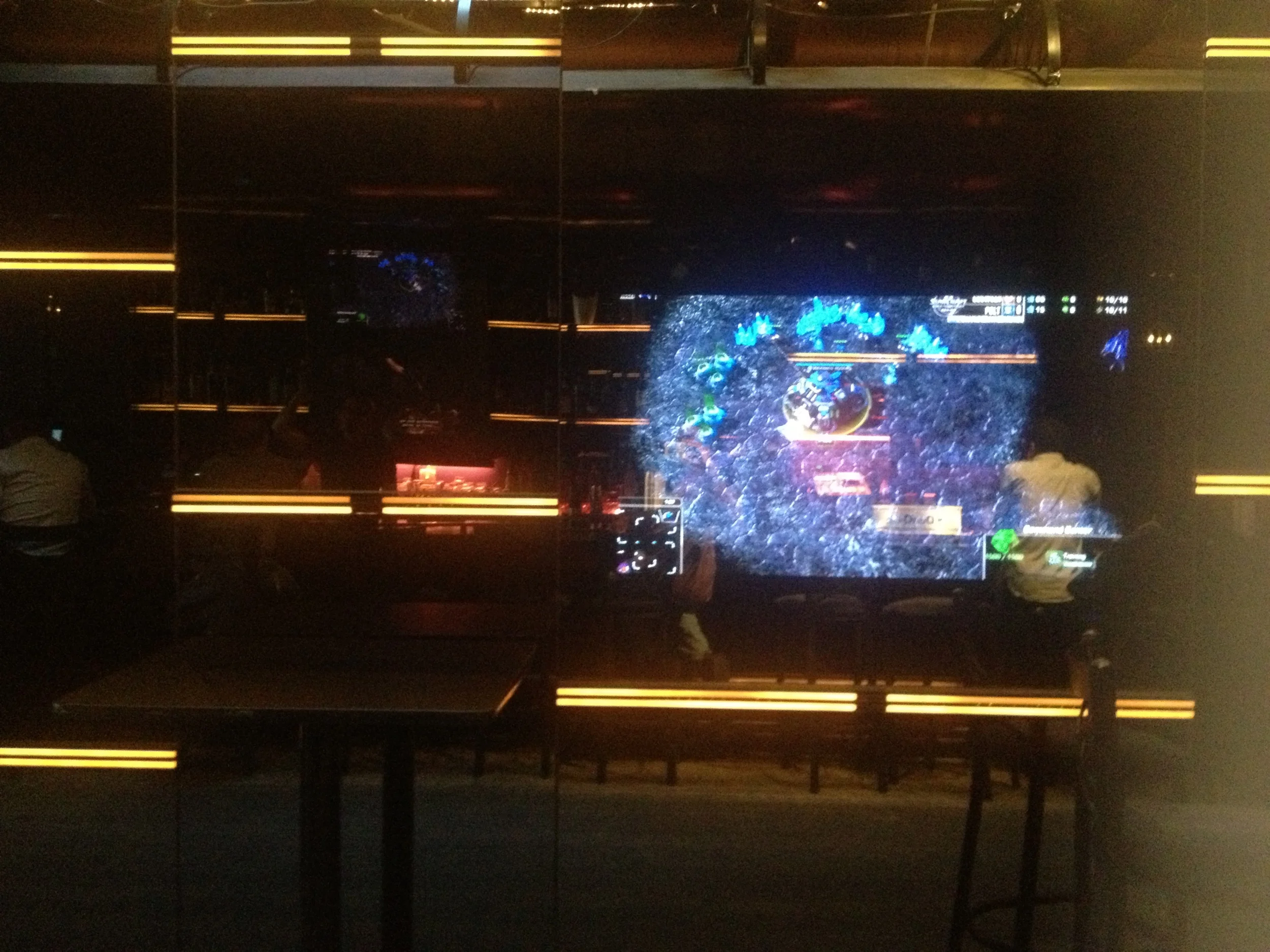 Watching live video game matches like Starcraft at a bar is heaven.
