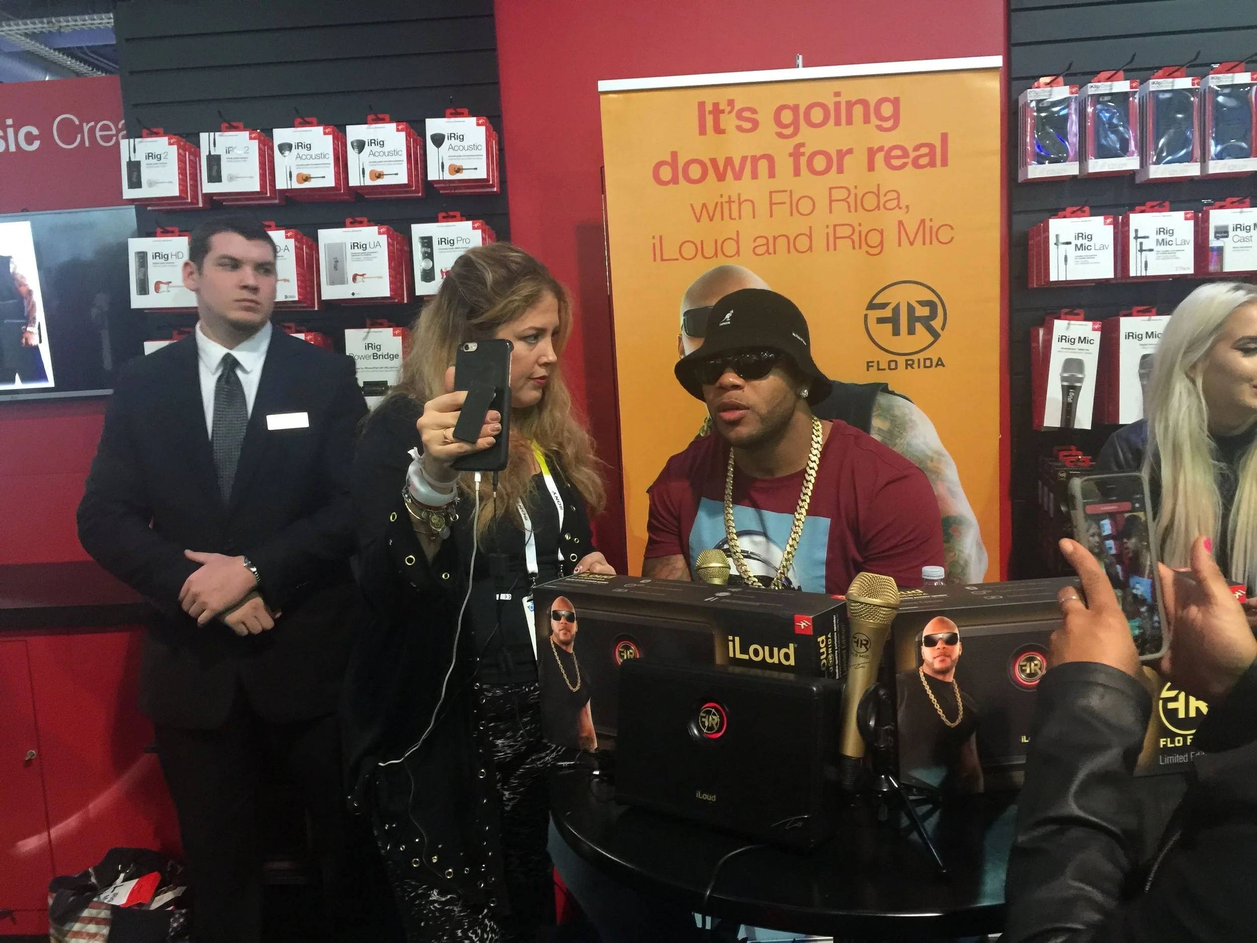 Flo Rida entered into a collboration with IK Multimedia for a new mobile mic recording solution. 
