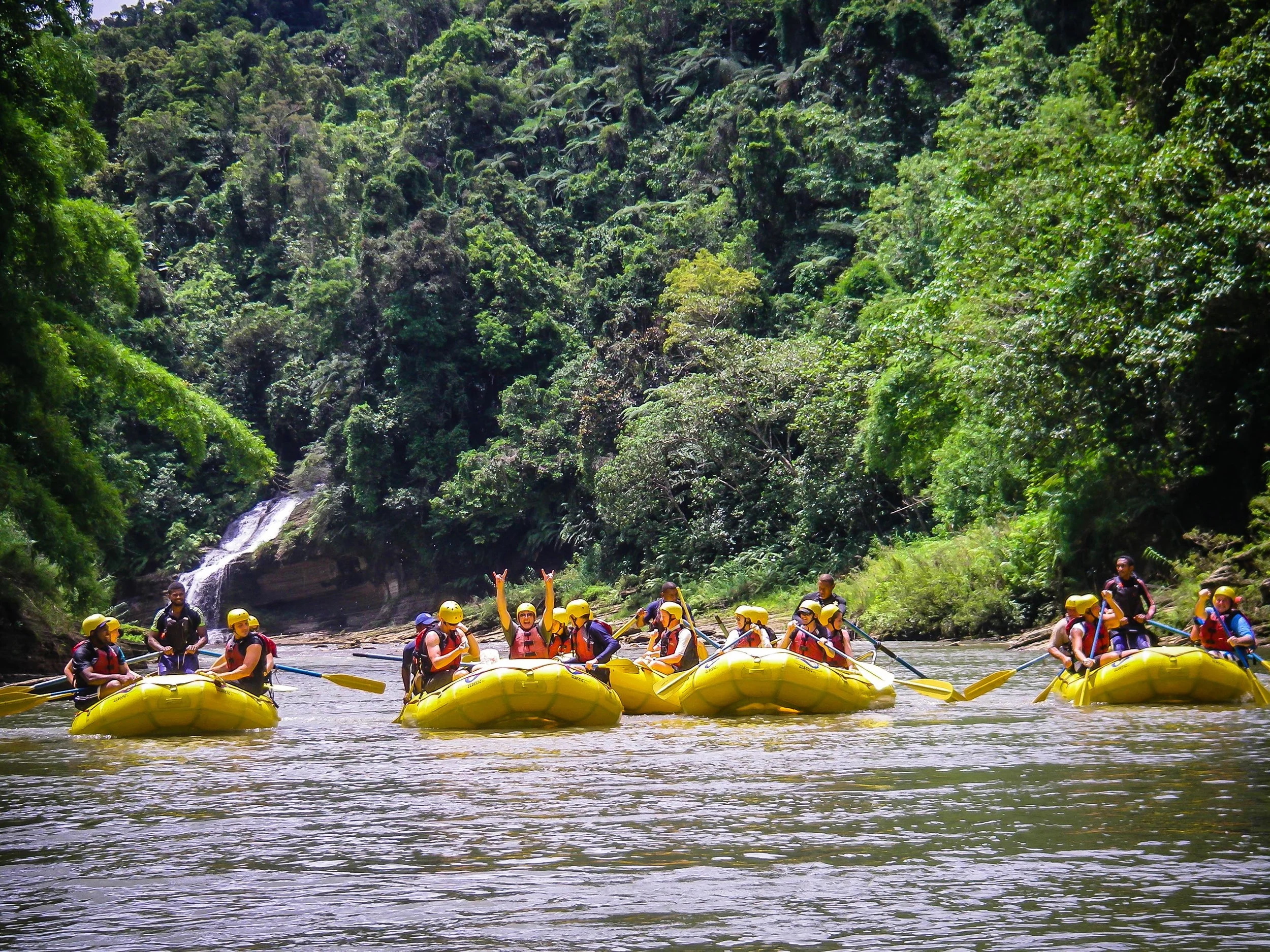 Rafting_Fiji-3-2.jpg