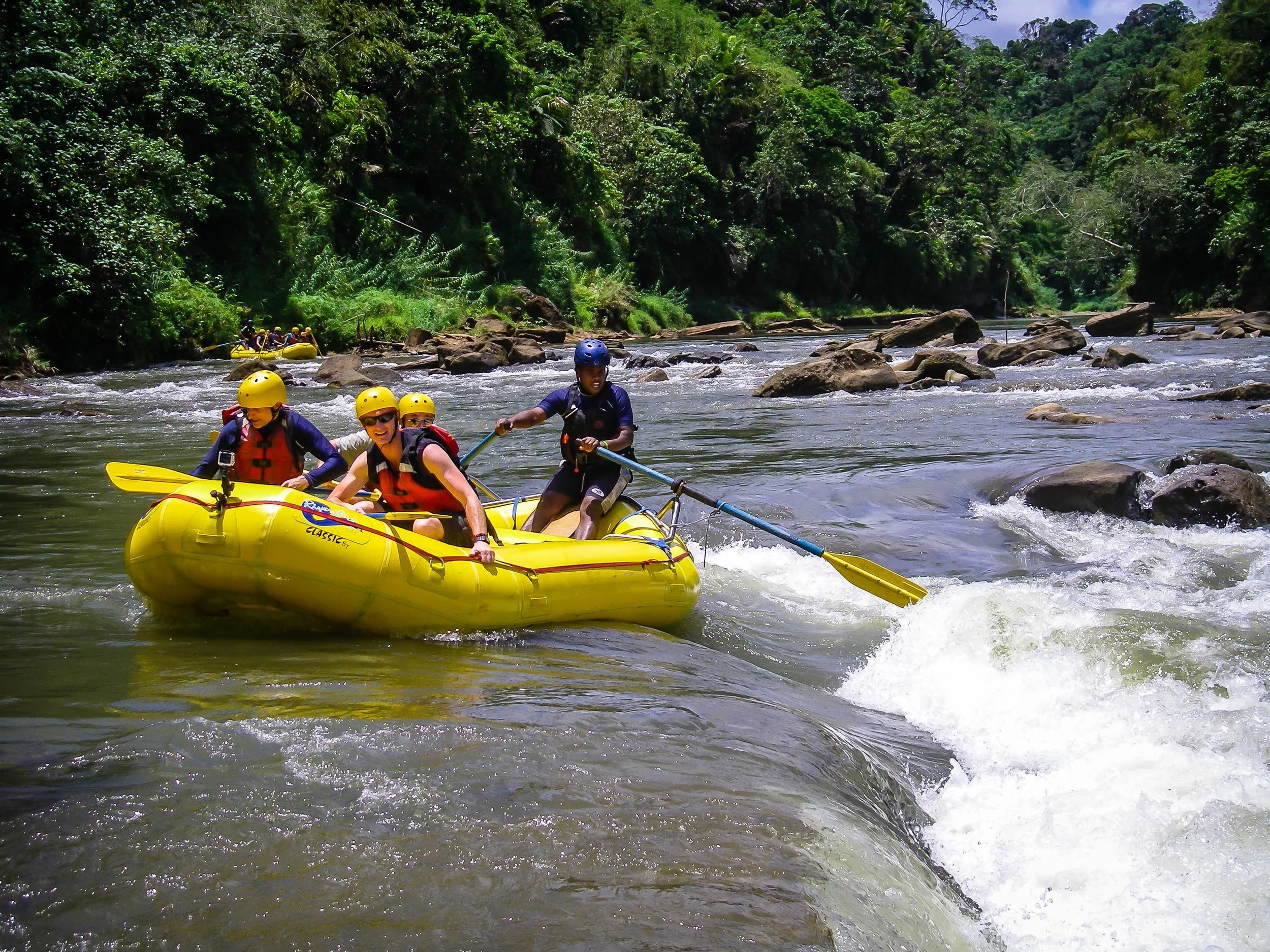 Rafting_Fiji-19.jpg