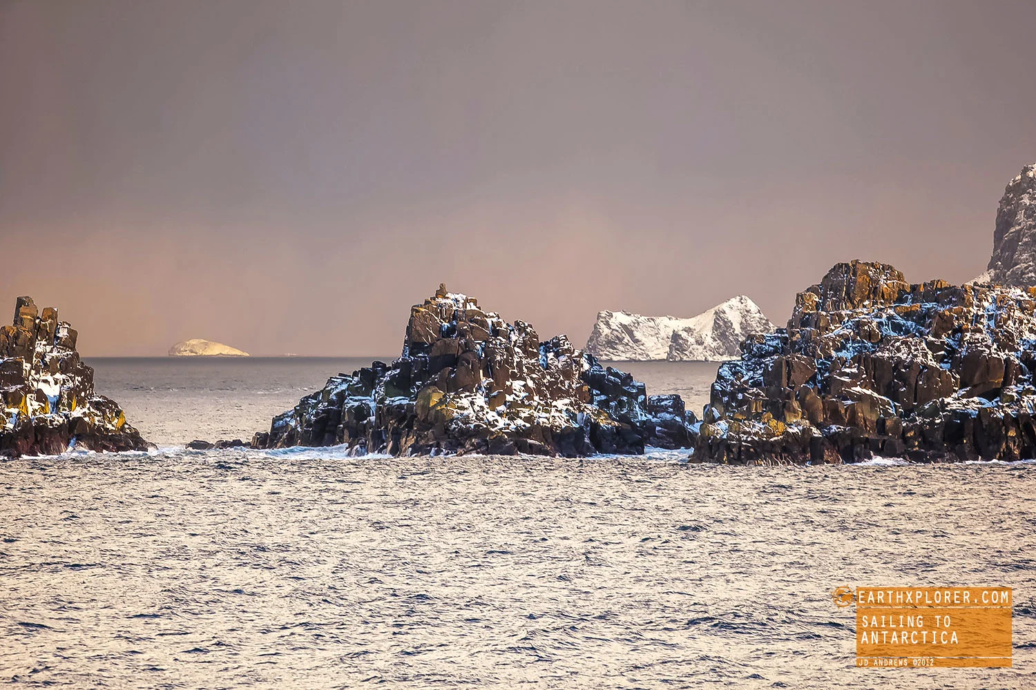 Sailing to Antarctica 13.jpg