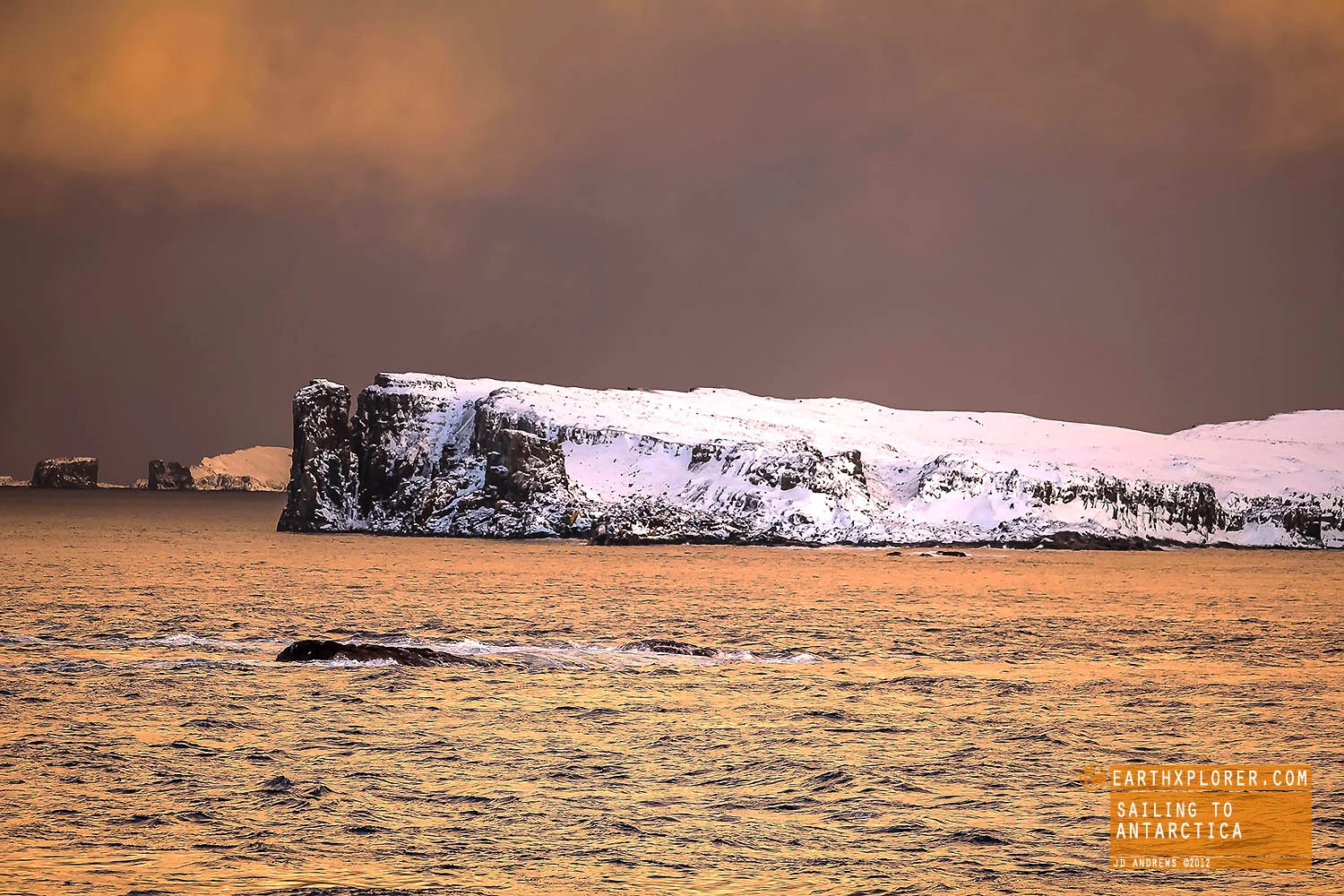 Sailing to Antarctica 15.jpg