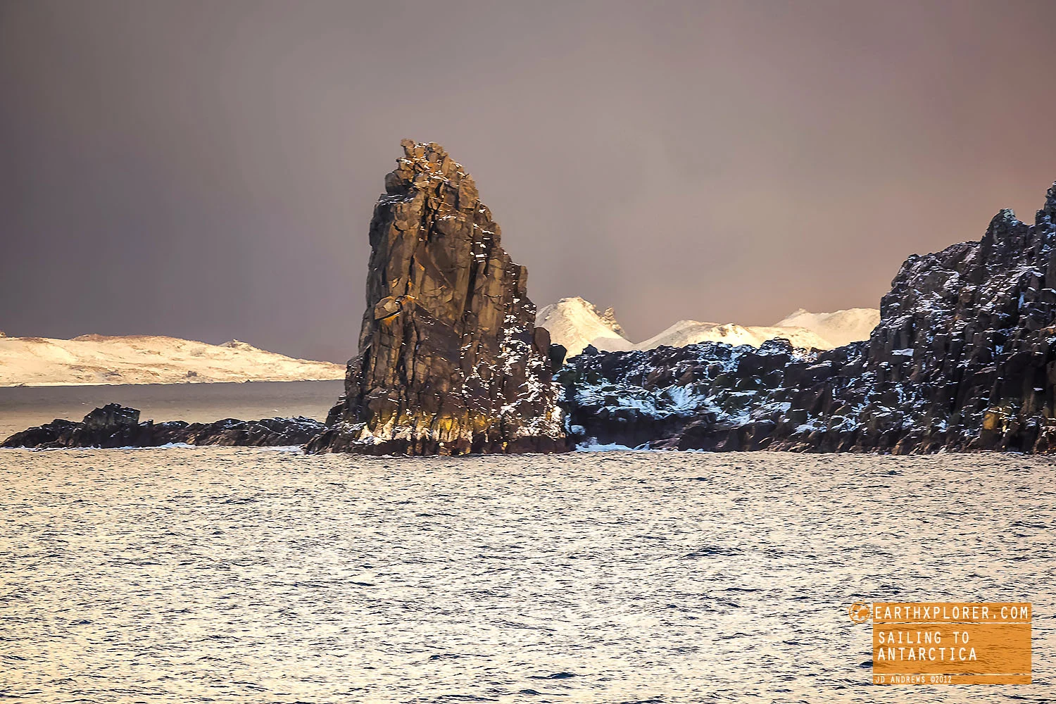 Sailing to Antarctica 17.jpg