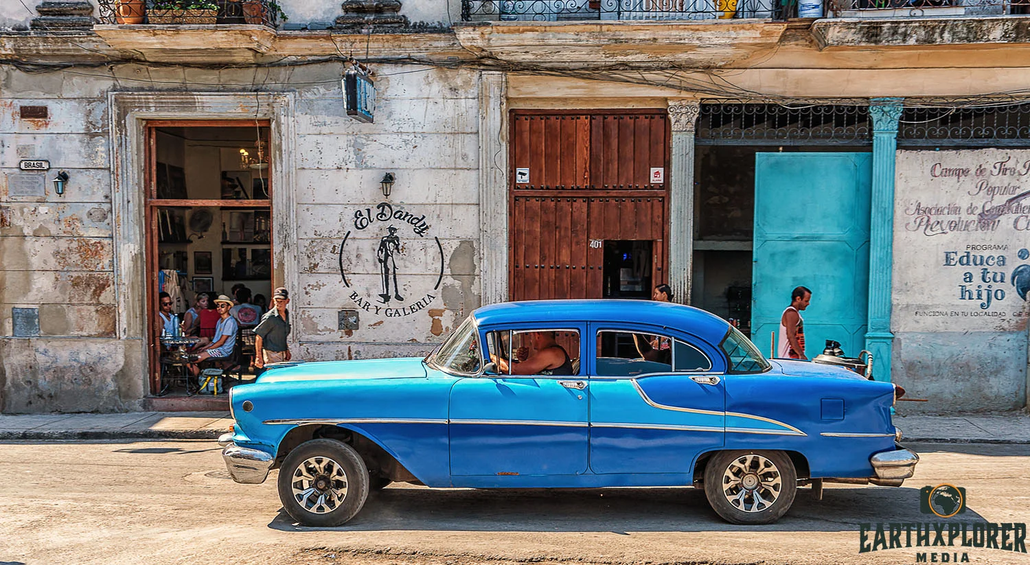 Cuba Car and Street.jpg
